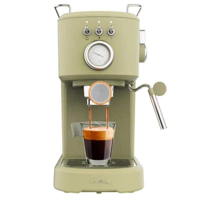 Detalle de Cecotec Power Espresso 20 Retro Green: espresso y cappuccino profesionales en casa