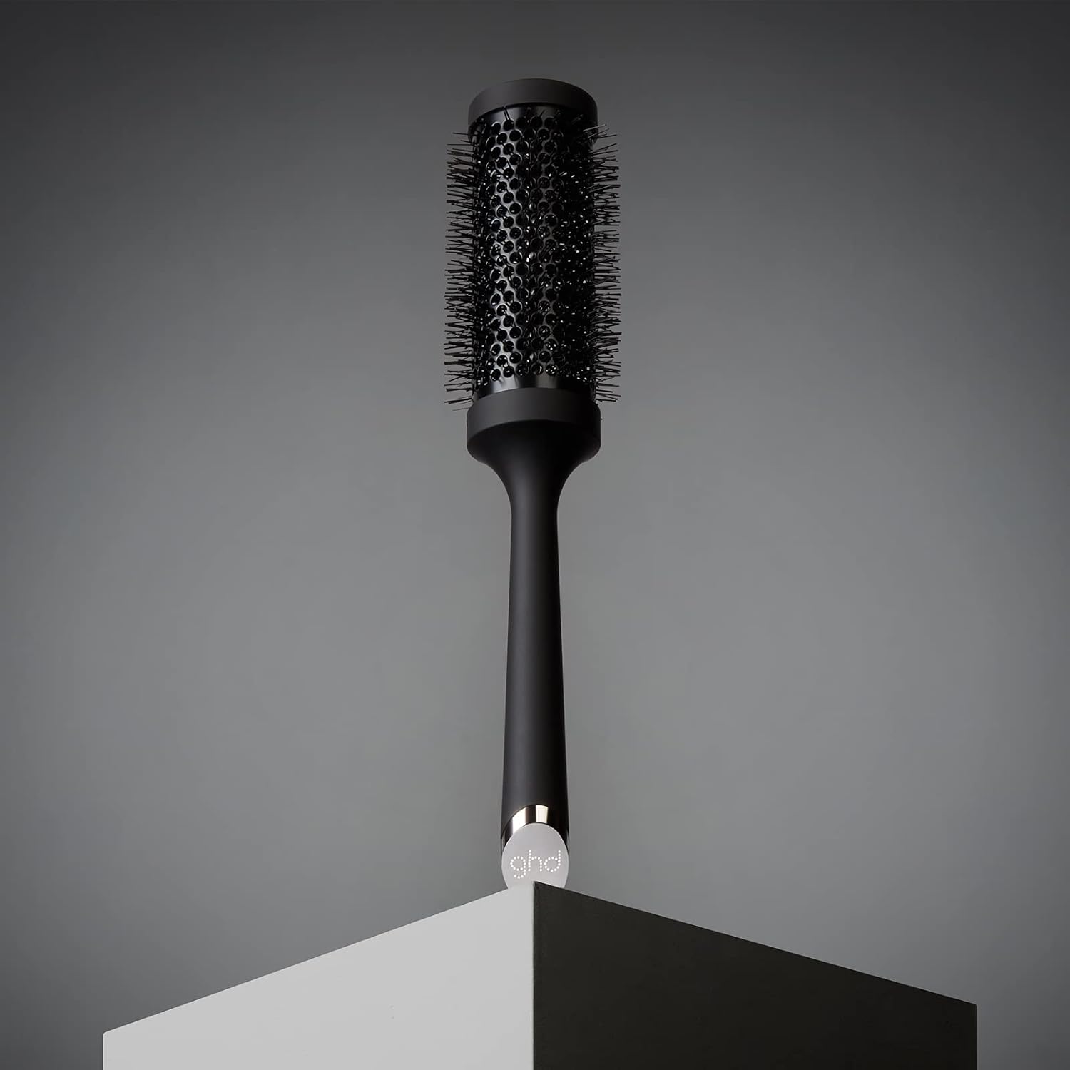 Detalle de ghd The Blow Dryer - Ceramic Radial Hair Brush (Size 2-35mm), Black