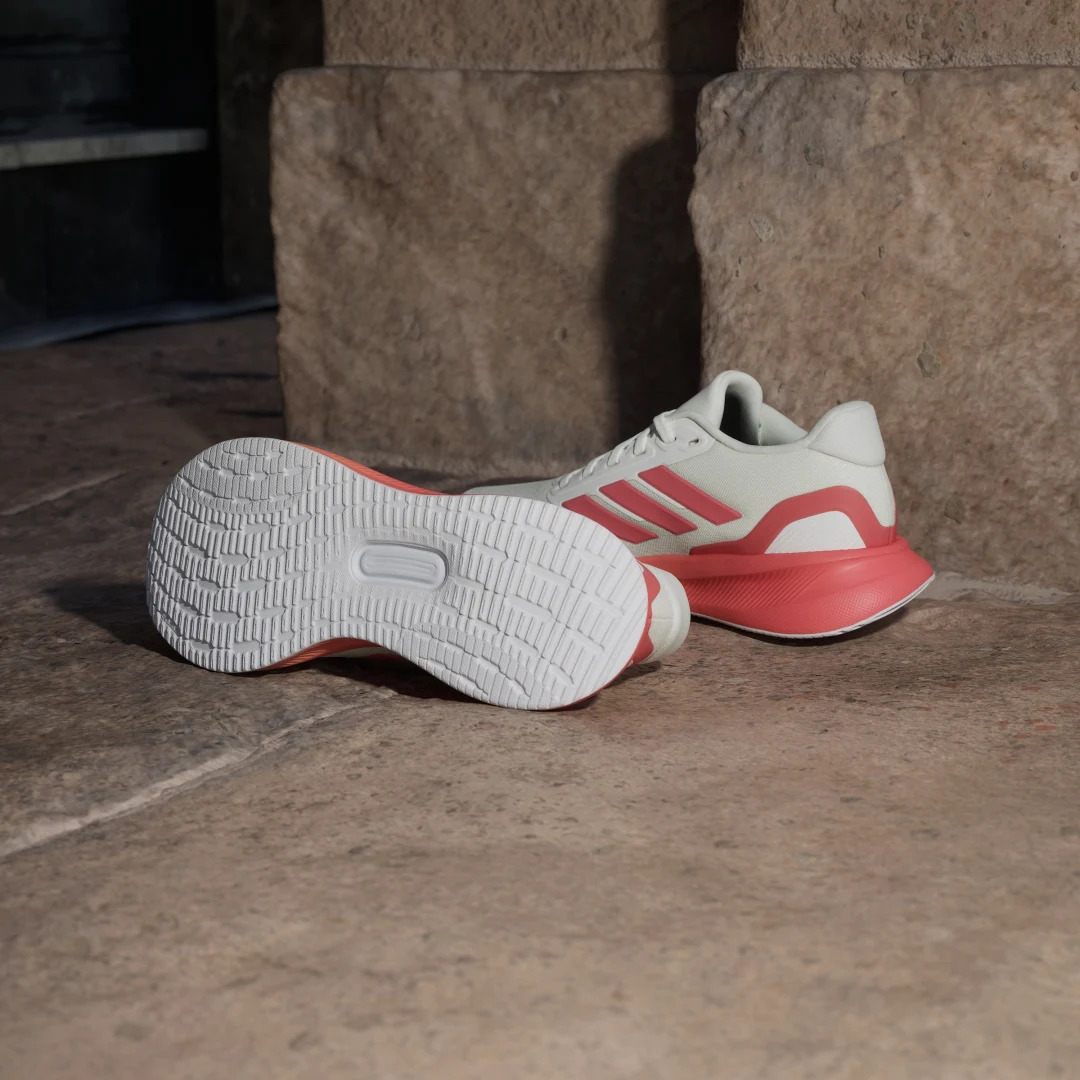 Detalle de Zapatilla Runfalcon 5 Running de Adidas — comodidad y estilo para entrenos diarios