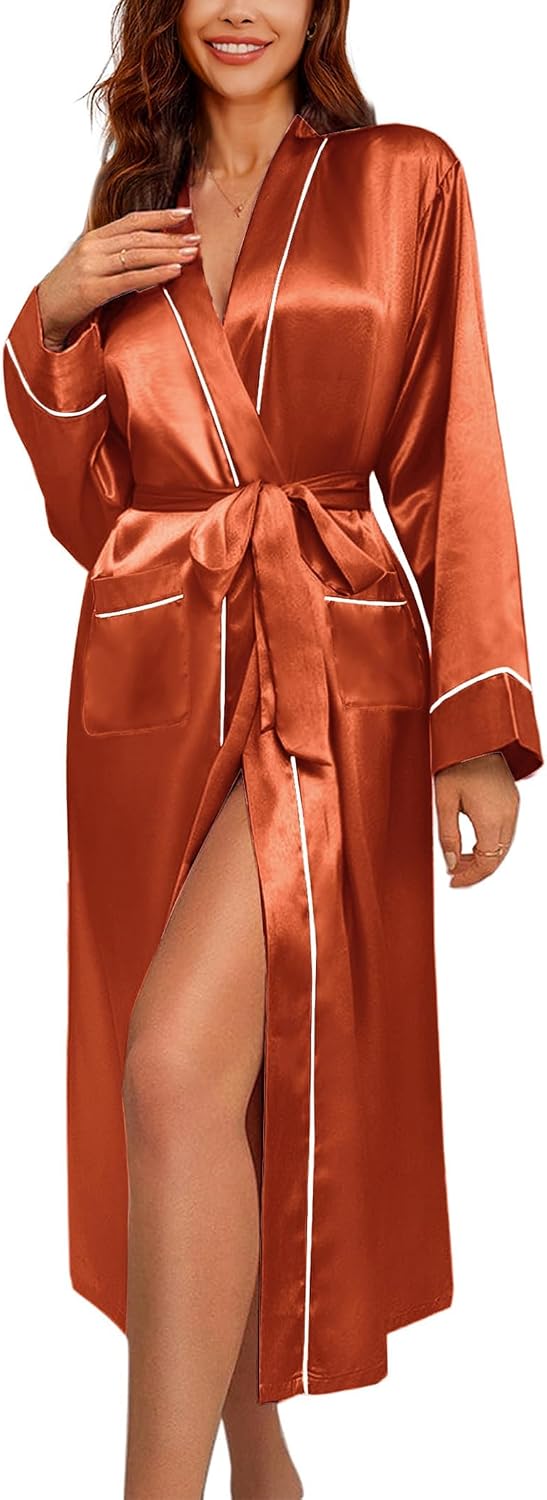 Detalle 2 de Ekouaer Satin Robe