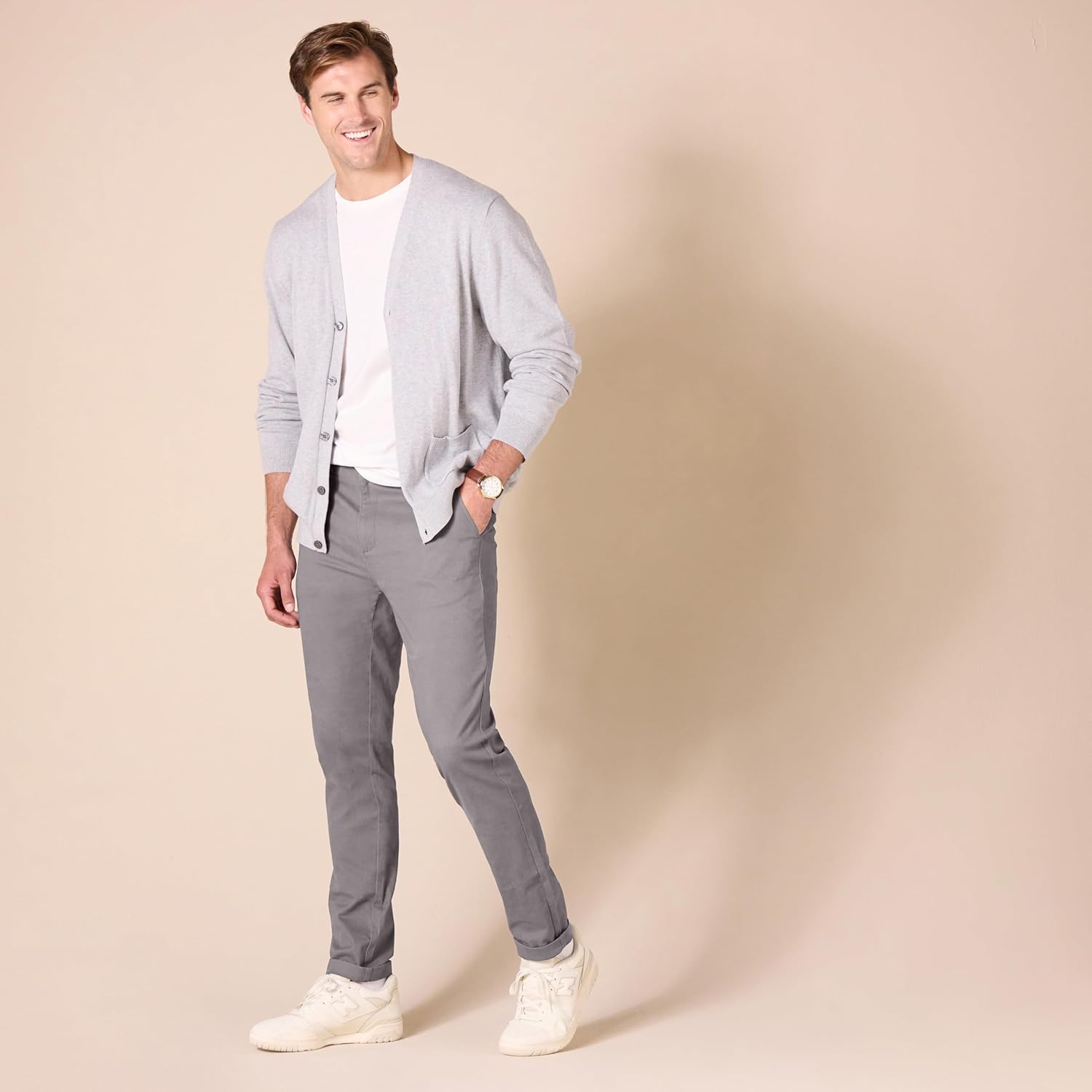 Thumbnail 5 de Amazon Essentials Men’s Skinny-Fit Casual Stretch Chino Trousers (Khaki)