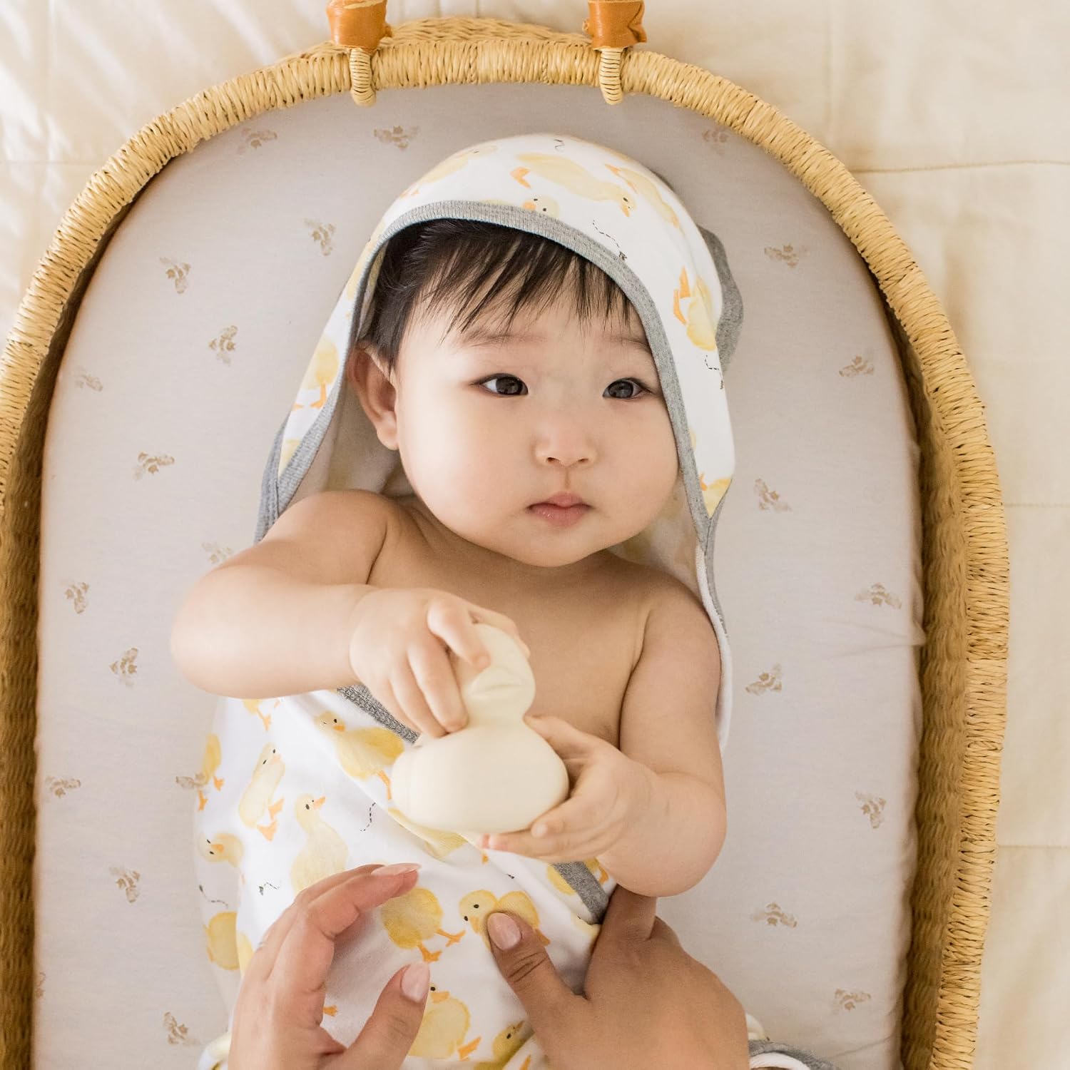 Detalle de BeesNug Bassinet Sheet 100% Organic Cotton 15 x 33 in