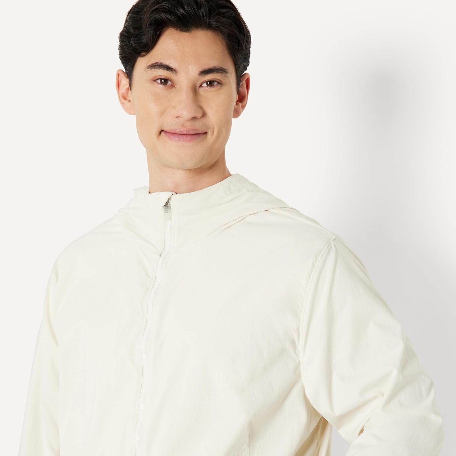 Thumbnail 3 de Amazon Essentials Men's Active Lightweight Water Repellent Full-Zip Hiking Jacket