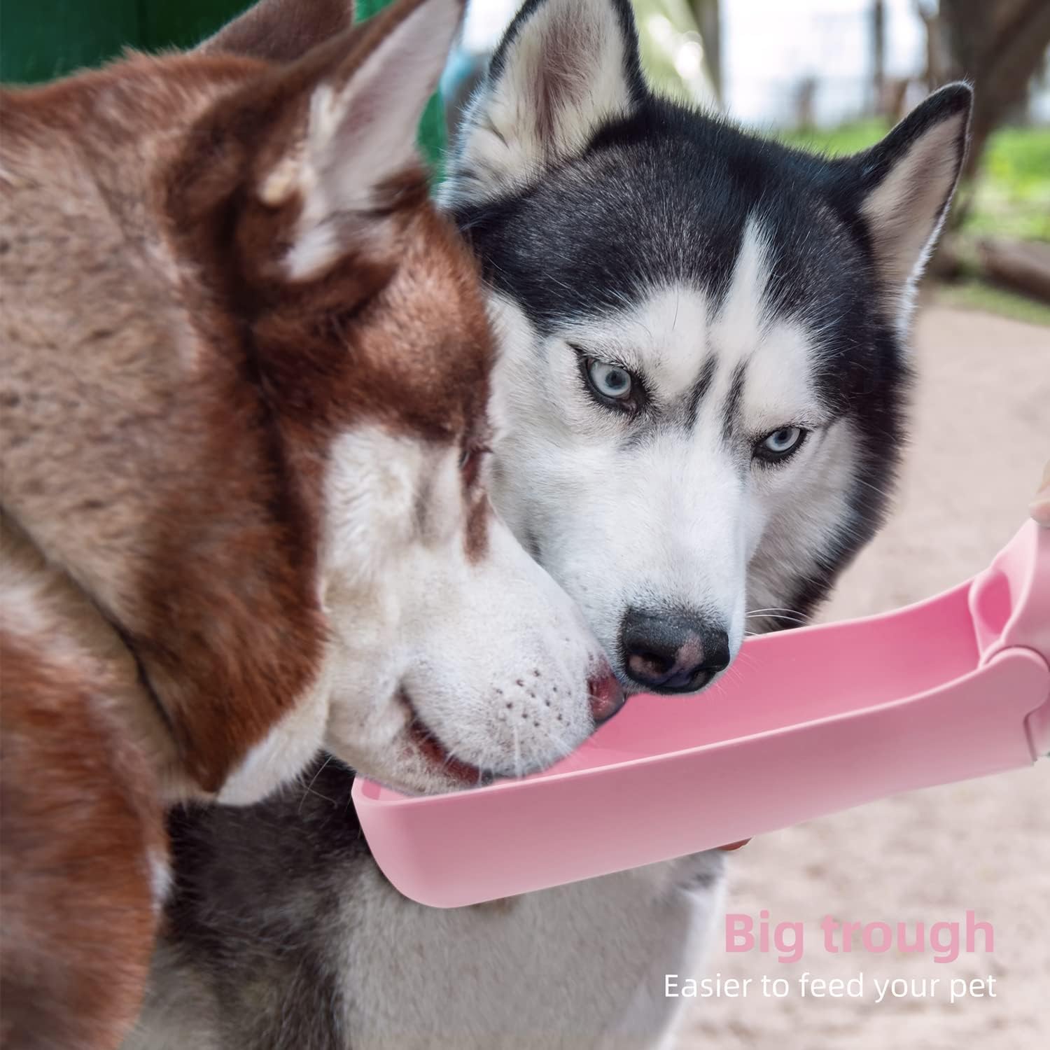 Detalle de SOICTA dog water bottle 19 OZ pink