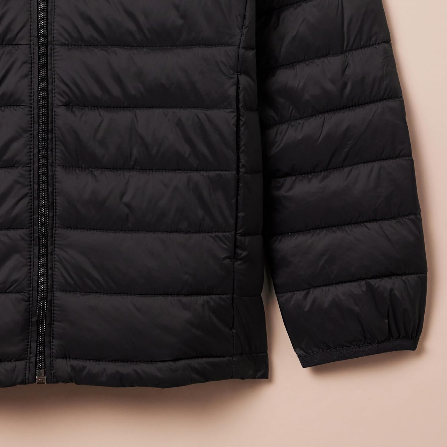 Thumbnail 3 de Amazon Essentials Boy's Lightweight Water-Resistant Packable Puffer Jacket