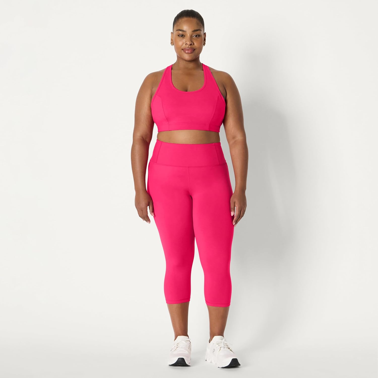 Thumbnail 6 de Amazon Essentials Women's Active Total Train Medium Support Racerback Gym Workout Sports Bra