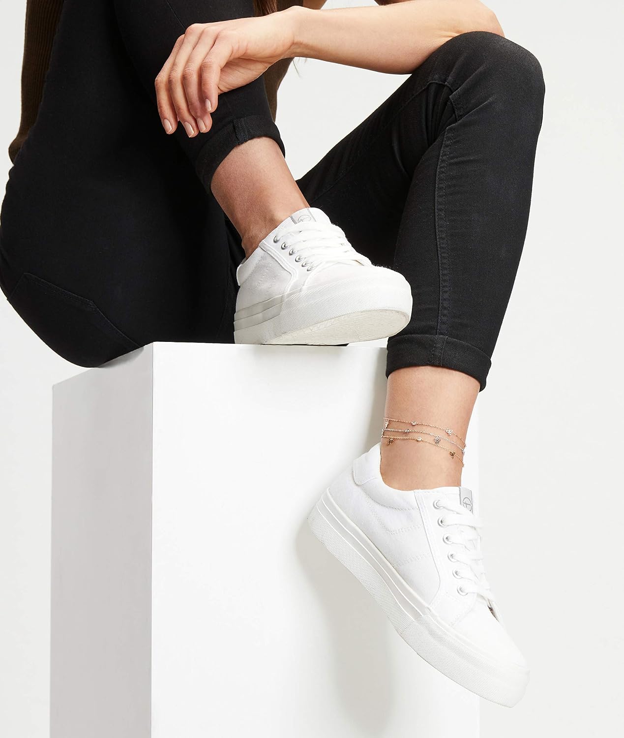 Detalle de Tamaris Fußkettchen für Damen – Edelstahl IP Gold, verstellbar, Blüten & Zirkonia