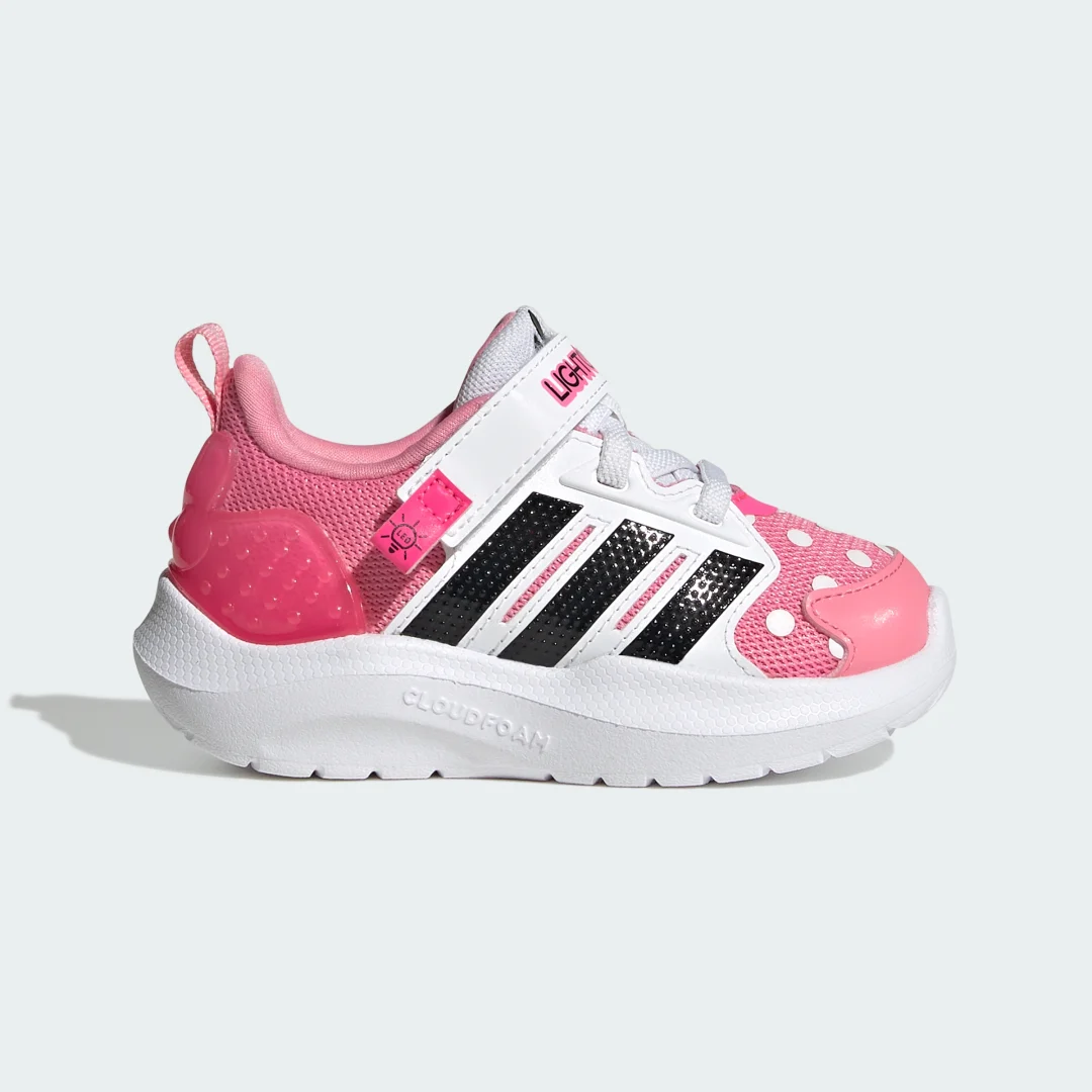 Detalle de Zapatilla Adidas Disney Lightorama Minnie Mouse: color rosa, un guiño lúdico para días casuales