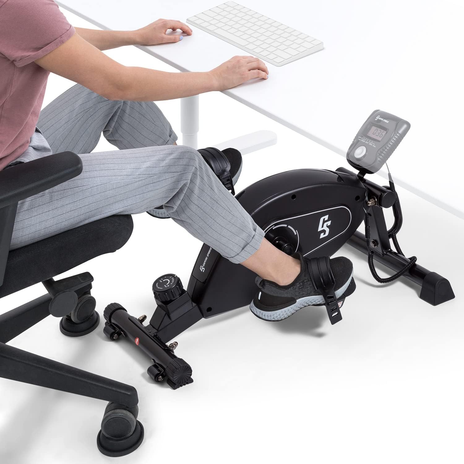 Detalle de CAPITAL SPORTS Mini Fitness Fiets: opvouwbare mini-hometrainer met 8 standen
