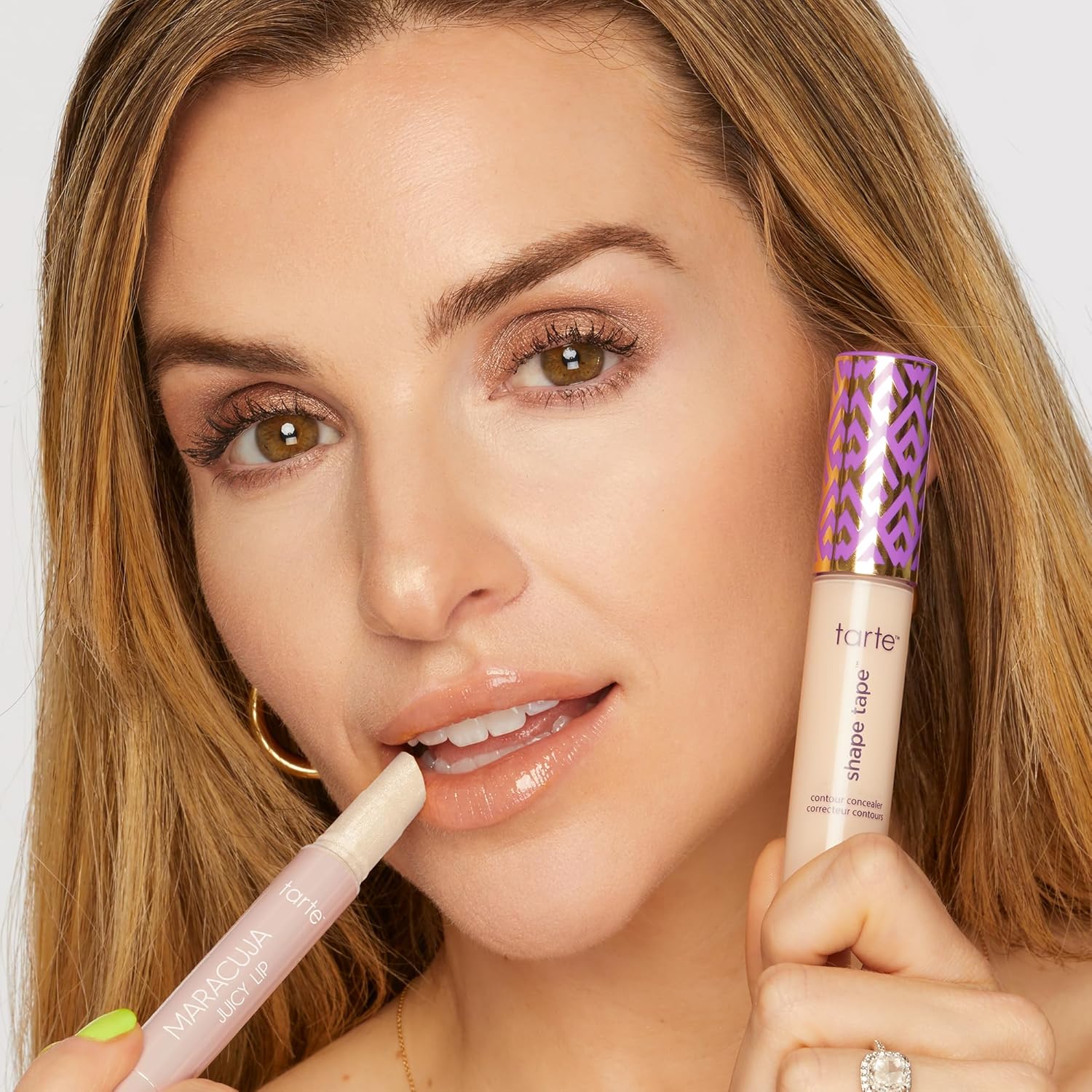 Thumbnail 4 de Tarte Icons Shape Tape Concealer & Maracuja Juicy Lip Duo