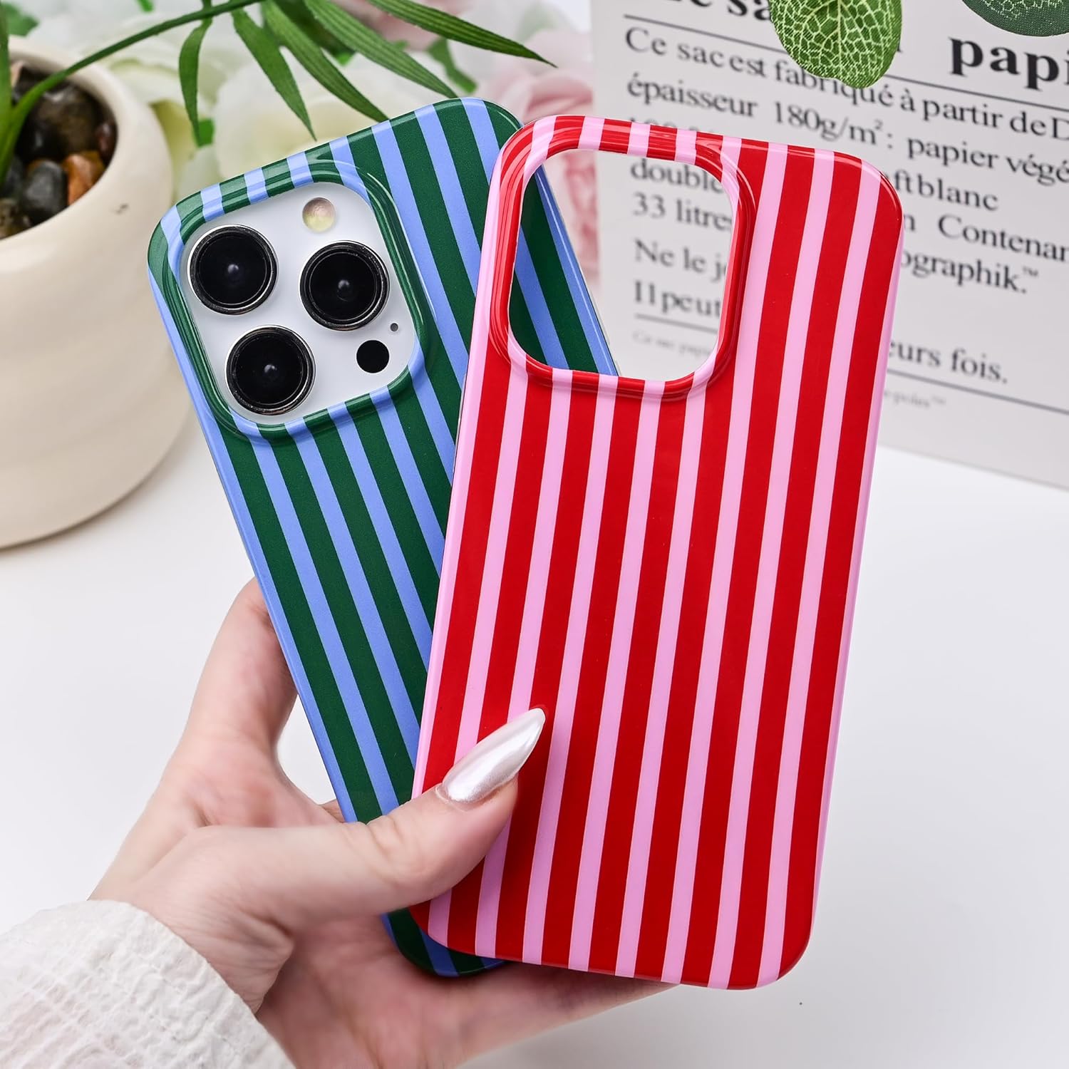 Detalle de SleekCover for iPhone 13 Pro 6.1" — Cute Kawaii Striped TPU Case in Blue