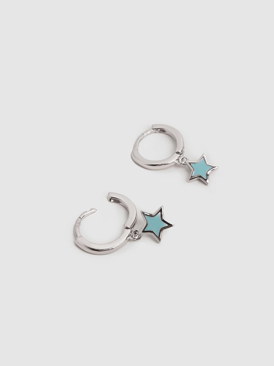 Detalle de SINGULARU Pendientes Aro Star Sky 7,8 mm