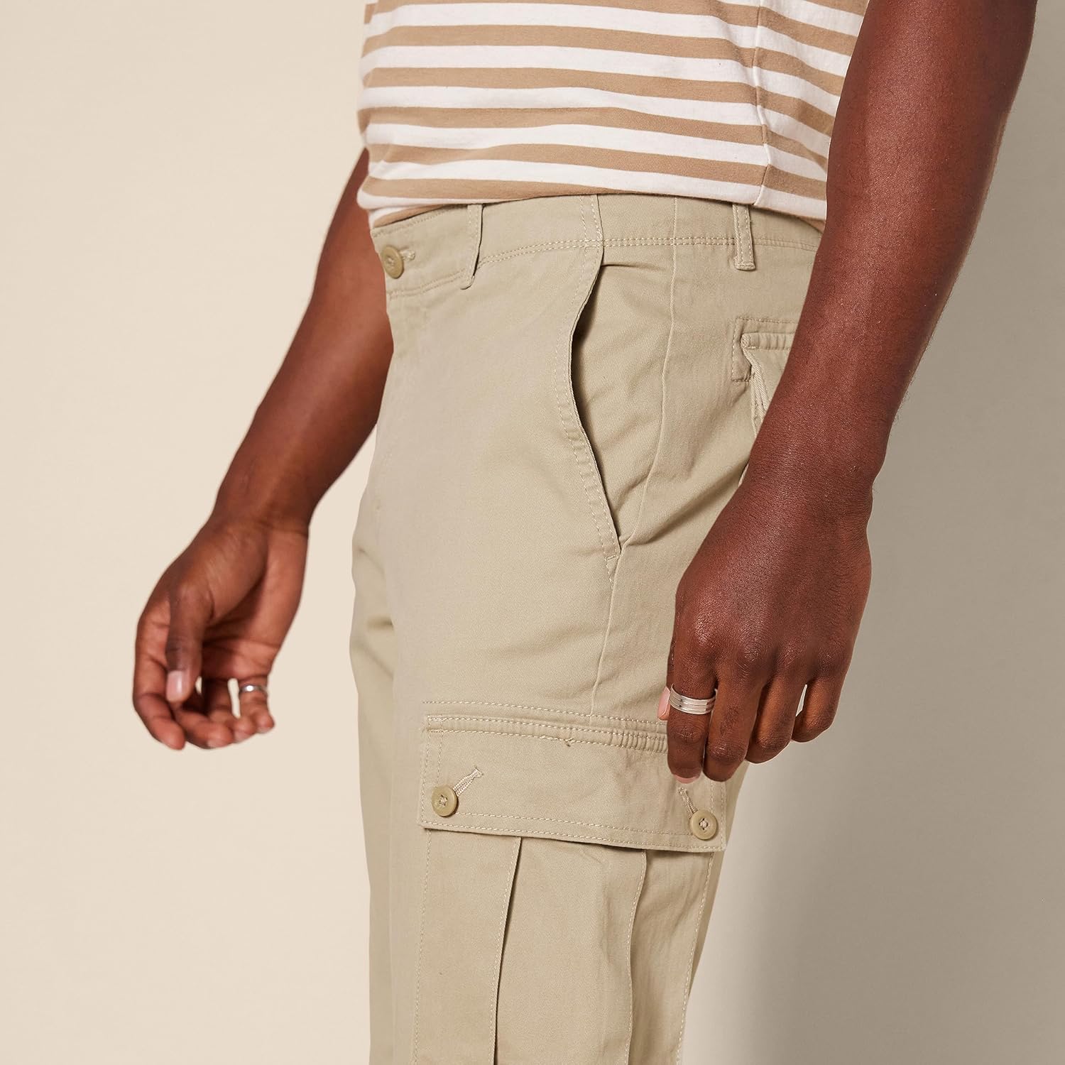 Thumbnail 2 de Amazon Essentials Men's Slim Fit Stretch Work Cargo Trousers (Big & Tall)