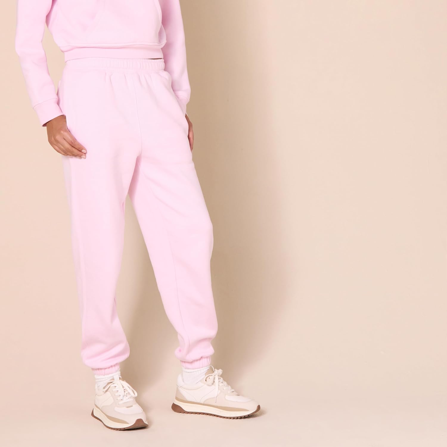 Thumbnail 2 de Amazon Essentials Damen Jogginghose mit Hoher Taille in Übergröße – Entspannt, warm und praktisch