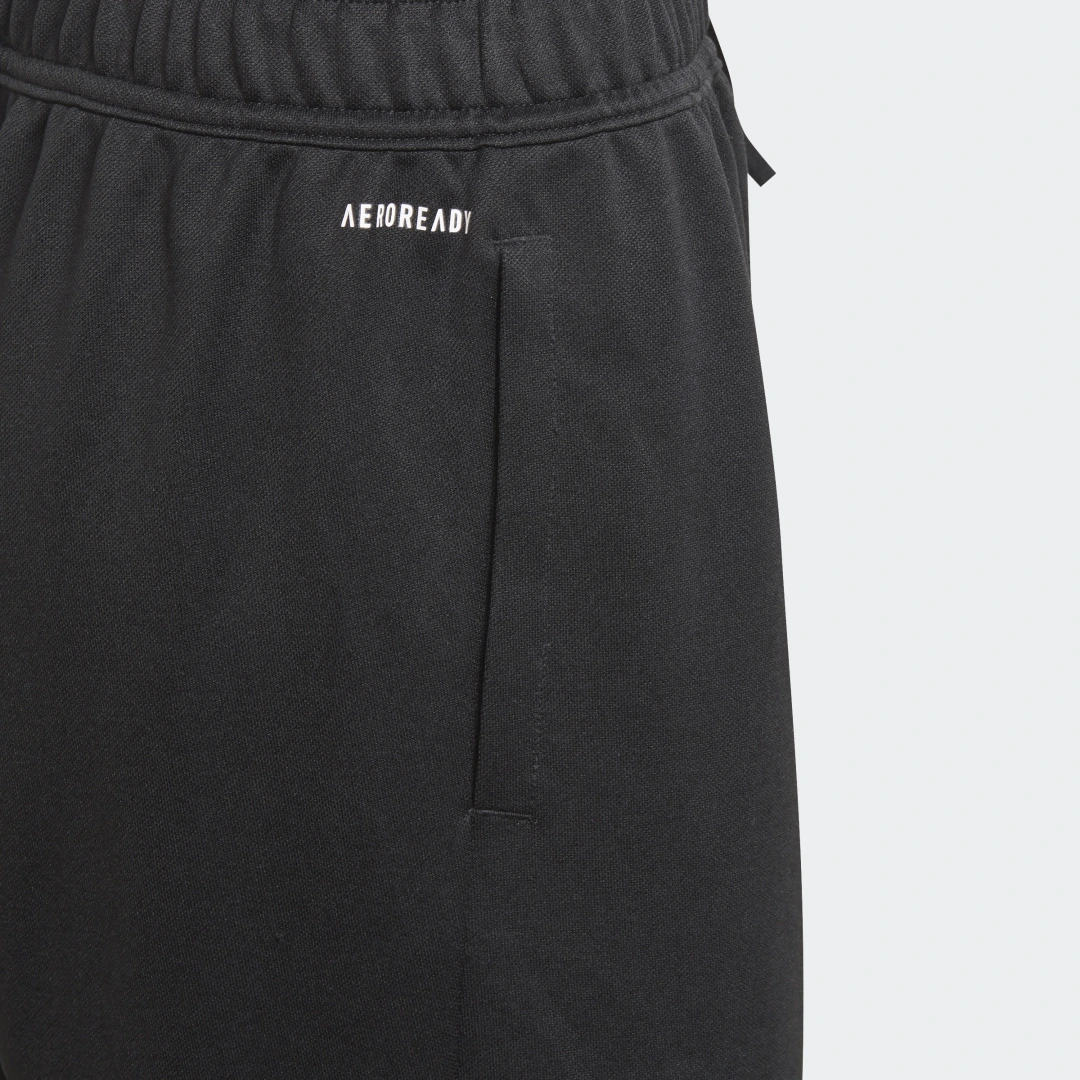 Detalle de adidas Pantalón corto Designed 2 Move en negro