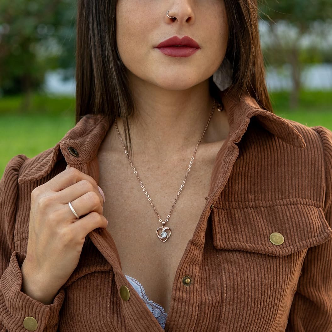 Detalle 2 de SERASAR Collana Premium da Donna in Acciaio Chirurgico 316L con Ciondolo Cuore e Scatola Portagioie Inclusa