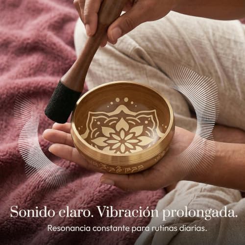Detalle de Silent Mind Cuenco Tibetano 10 cm hecho a mano con mazo y cojín – Sonido puro para meditación y relajación