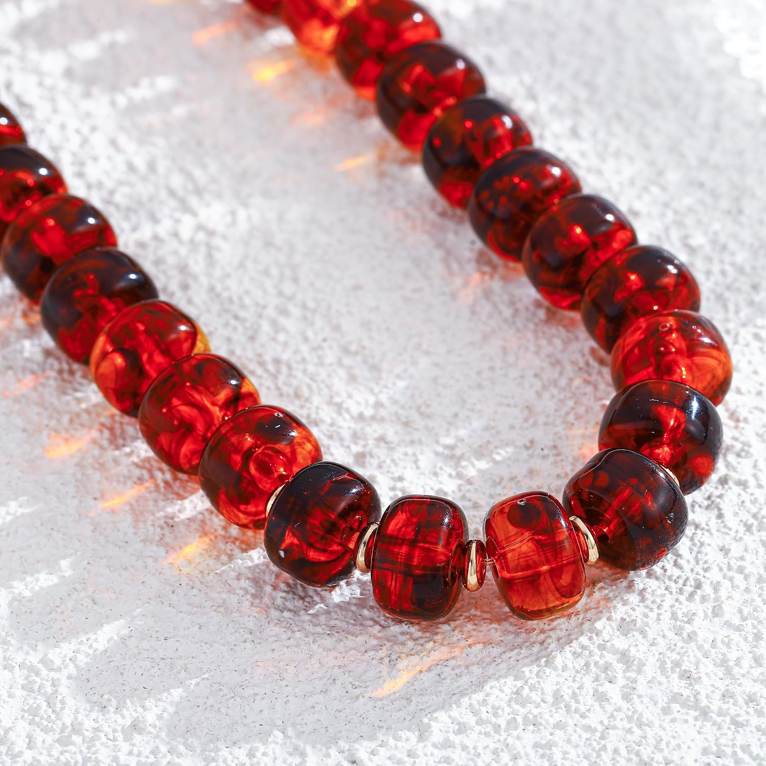 Detalle de LILIE&WHITE Resin Chunky Beaded Necklace for Women