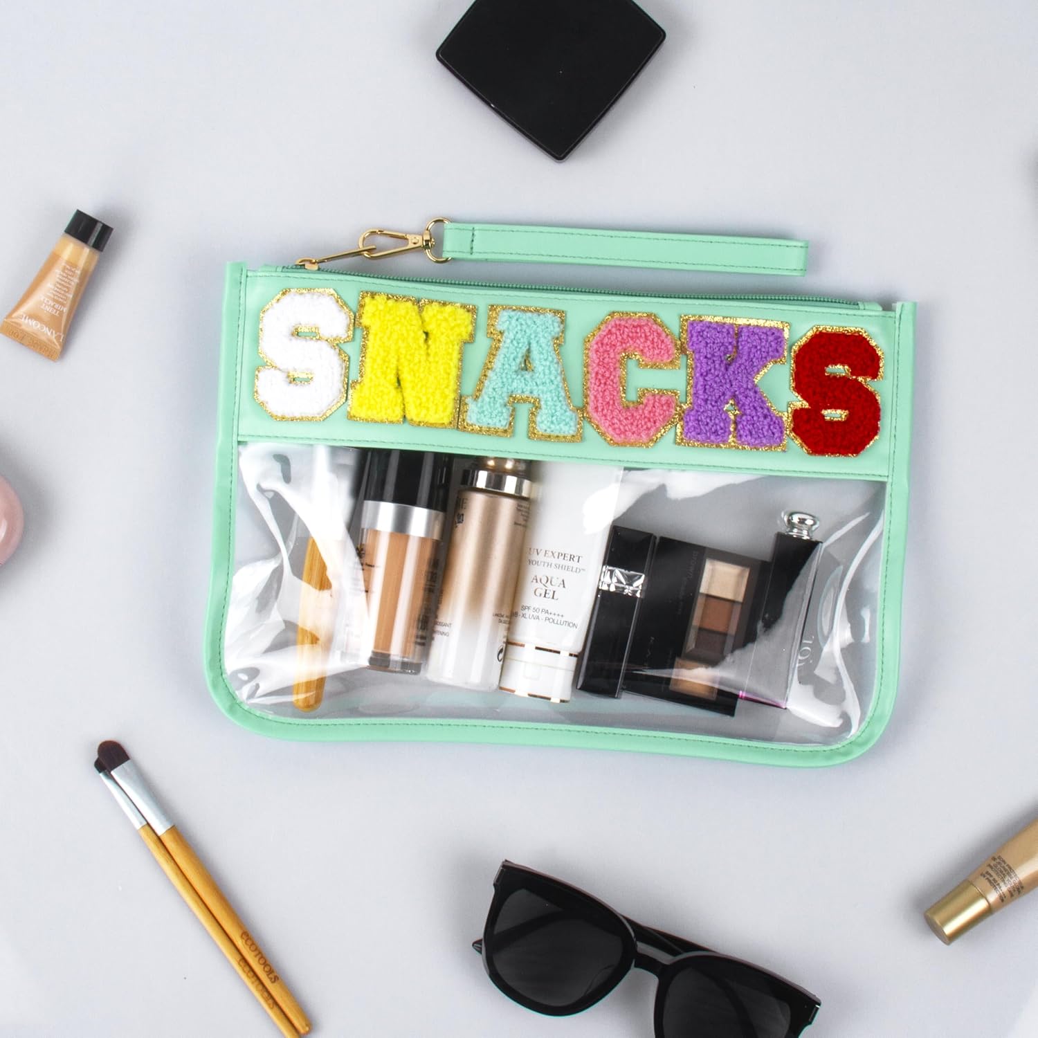 Thumbnail 6 de BuyCard travel snack bag with chenille letter patch – preppy waterproof zip pouch (minty green)