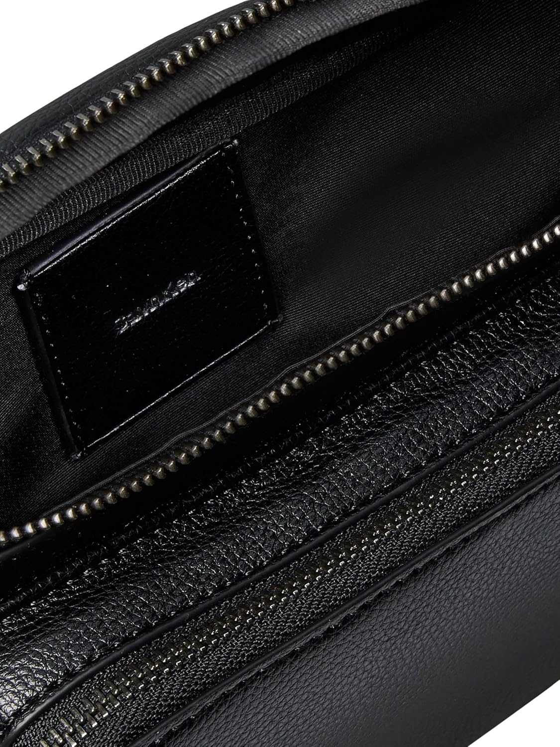 Detalle 2 de Calvin Klein Herren Strap Waistbag LV04D3130G Gürteltasche – Schwarz mit Black/White Webbing