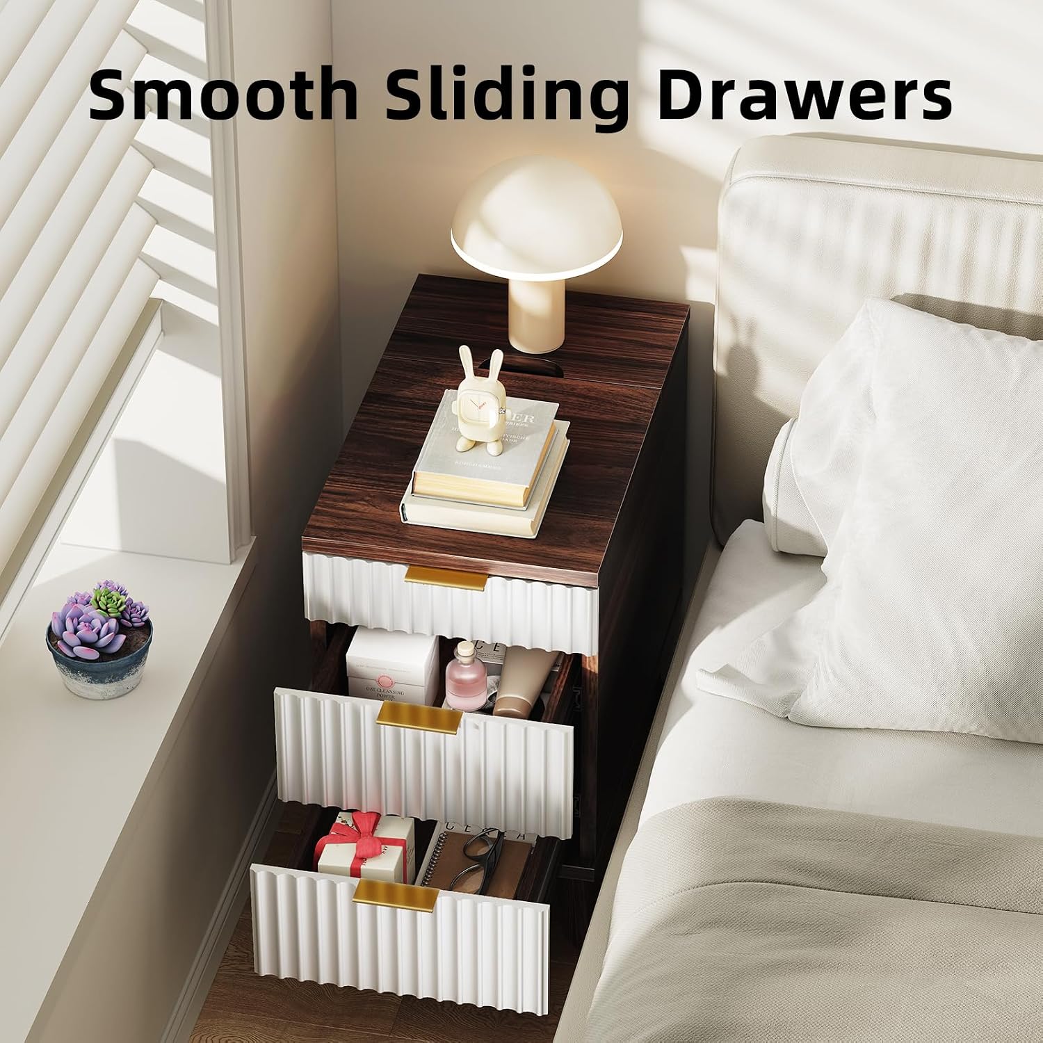 Detalle de Kalrin End Table with 3 Drawers