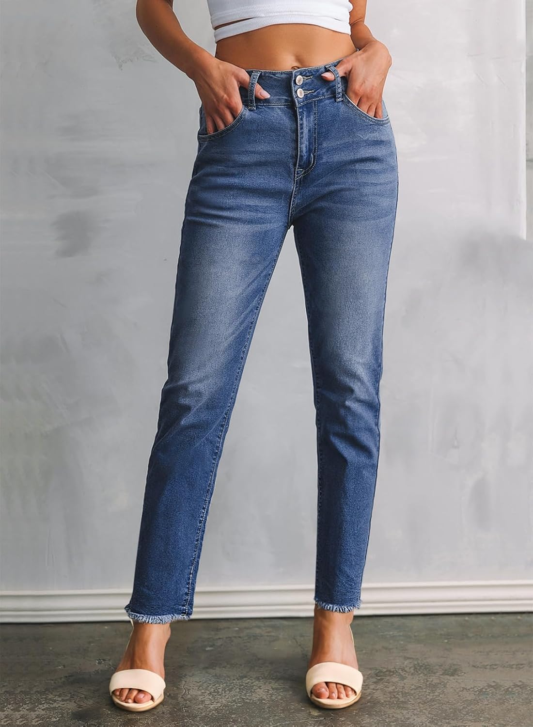 Detalle de Sidefeel Women’s High-Waisted Stretch Raw Hem Straight-Leg Ankle Jeans with Pockets