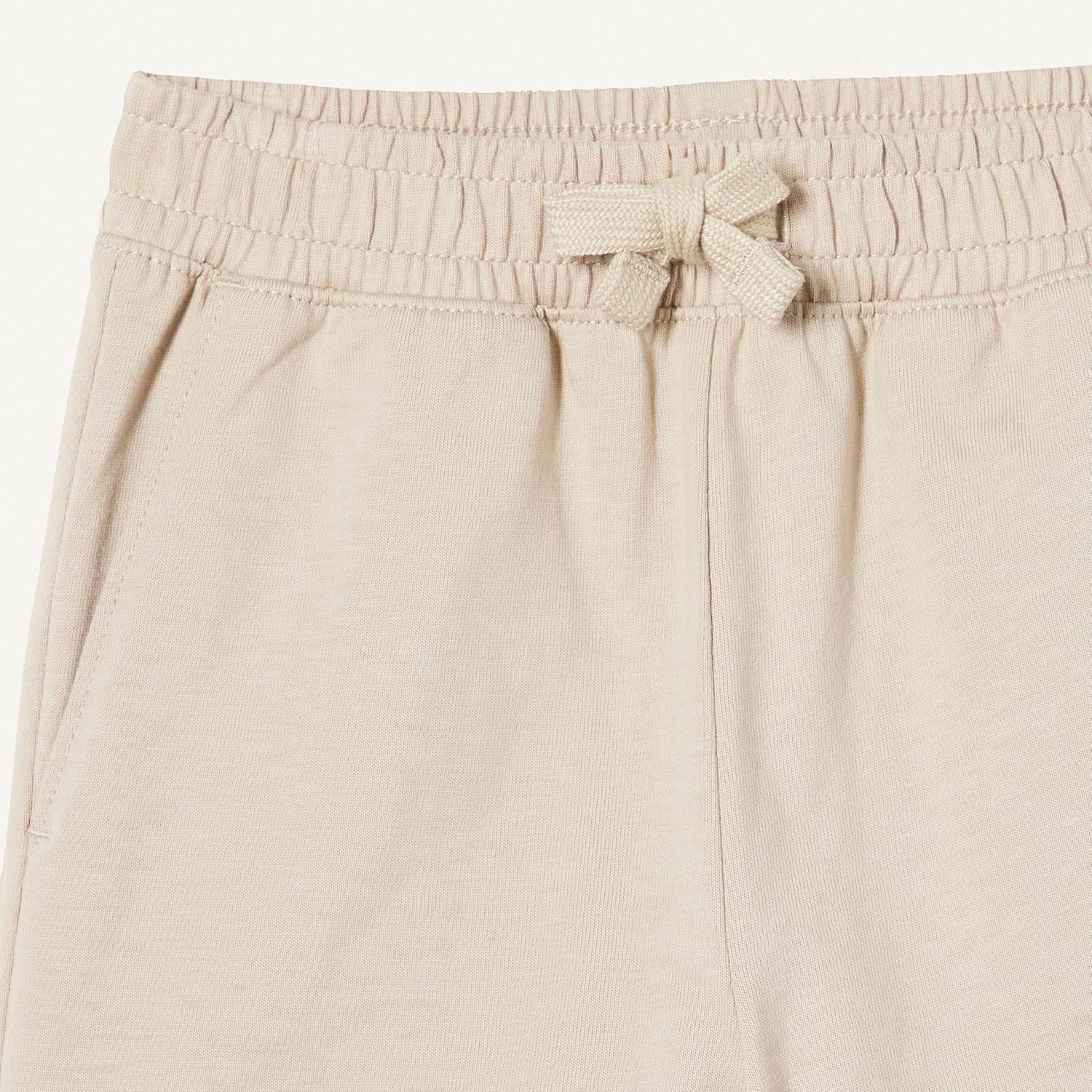 Detalle de Amazon Essentials Jungen Shorts aus Baumwolljersey – komfortable Alltagsbegleiter