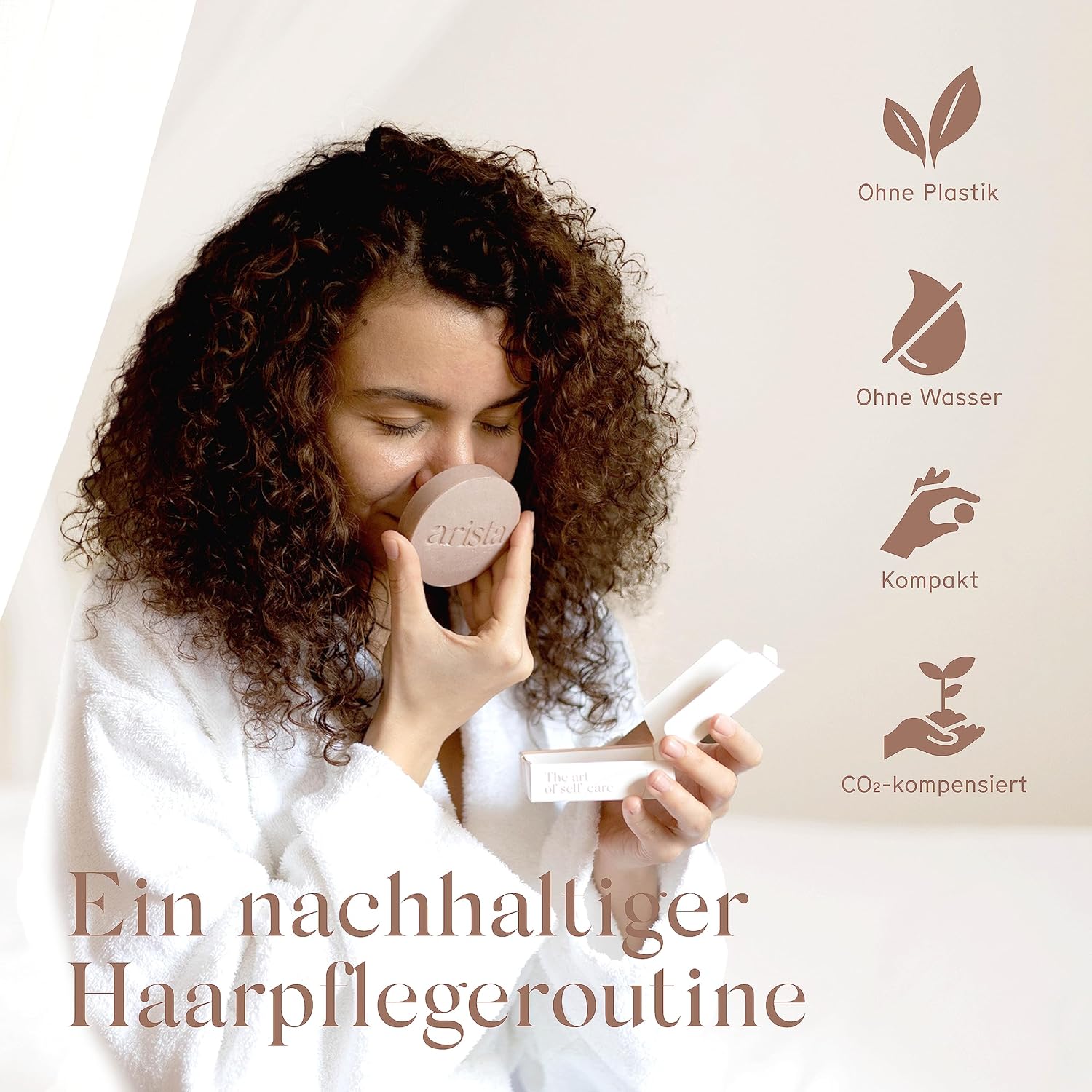 Thumbnail 4 de Arista Shampoo für lockiges Haar – ayurvedisches festes Shampoo mit Süßmandelöl, Reetha & Sheabutter (Reisegröße)