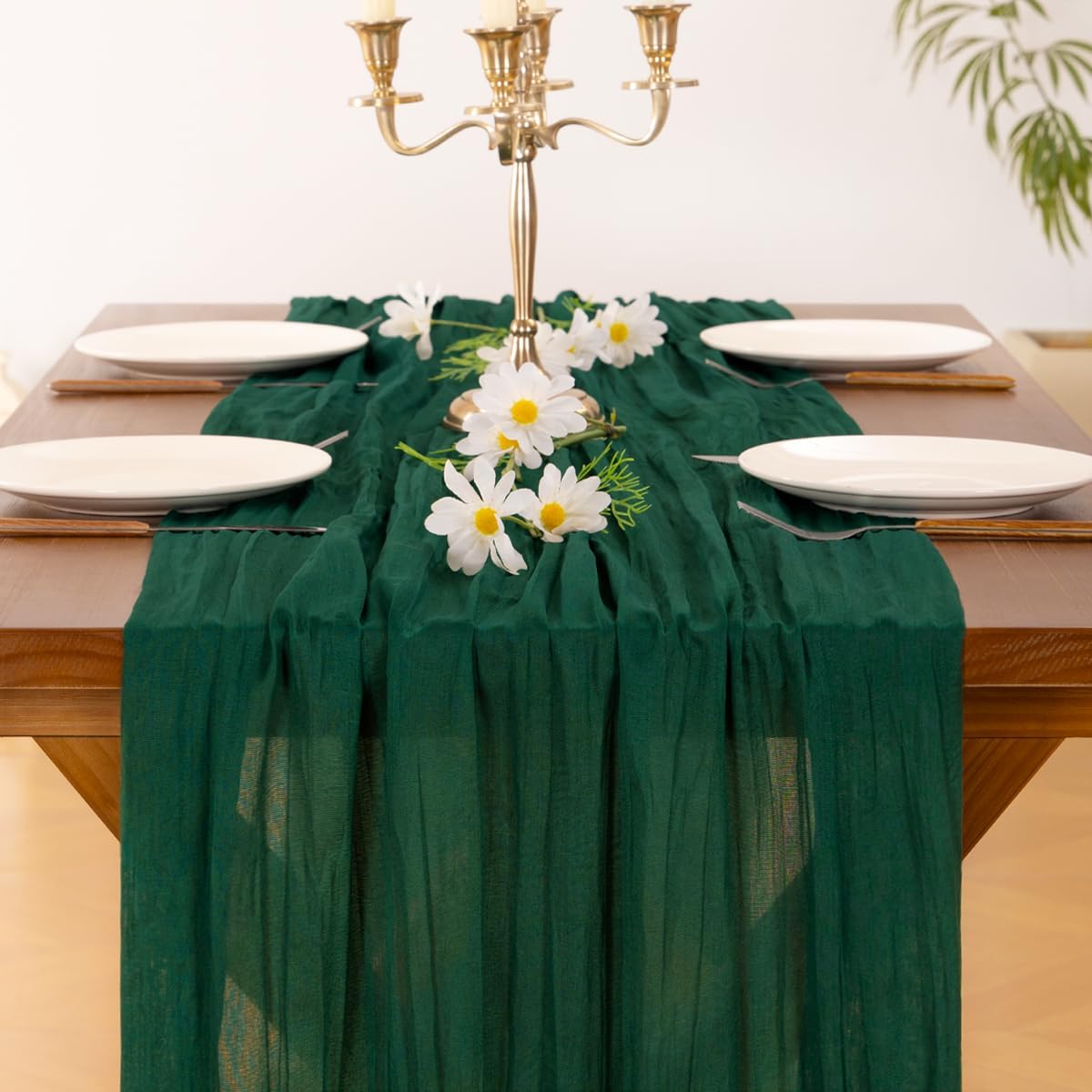 Thumbnail 4 de Socomi Emerald Green Cheesecloth Table Runner 120in 🏷