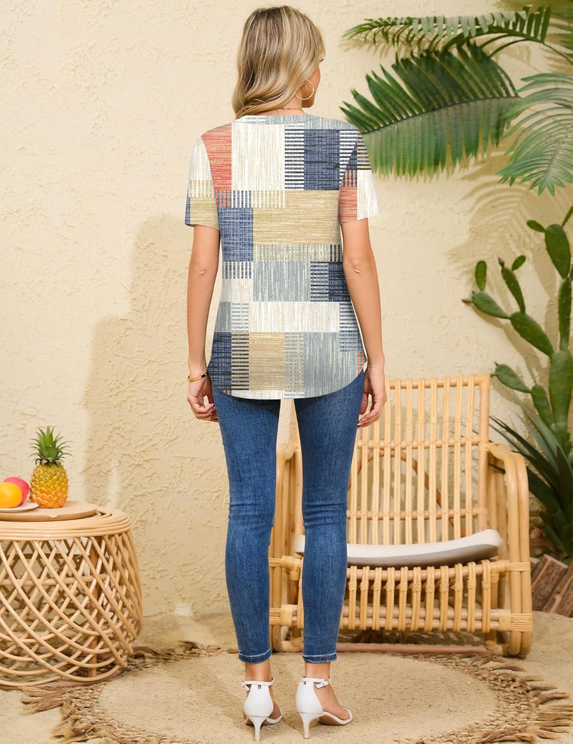 Thumbnail 2 de IECCP Women Short Sleeve Dressy Tunic with V-Neck and Pleated Details