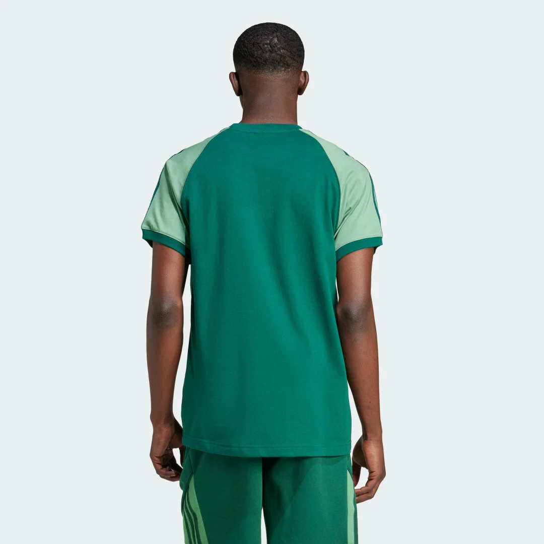 Detalle 2 de Camiseta Colourblocked 3 bandas de Adidas