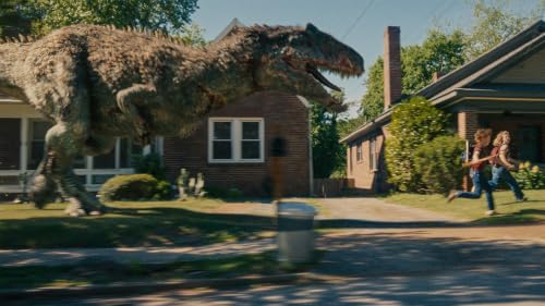 Detalle 2 de The End of Oak Street (4K Ultra HD + Digital) — A Warner Bros. Release