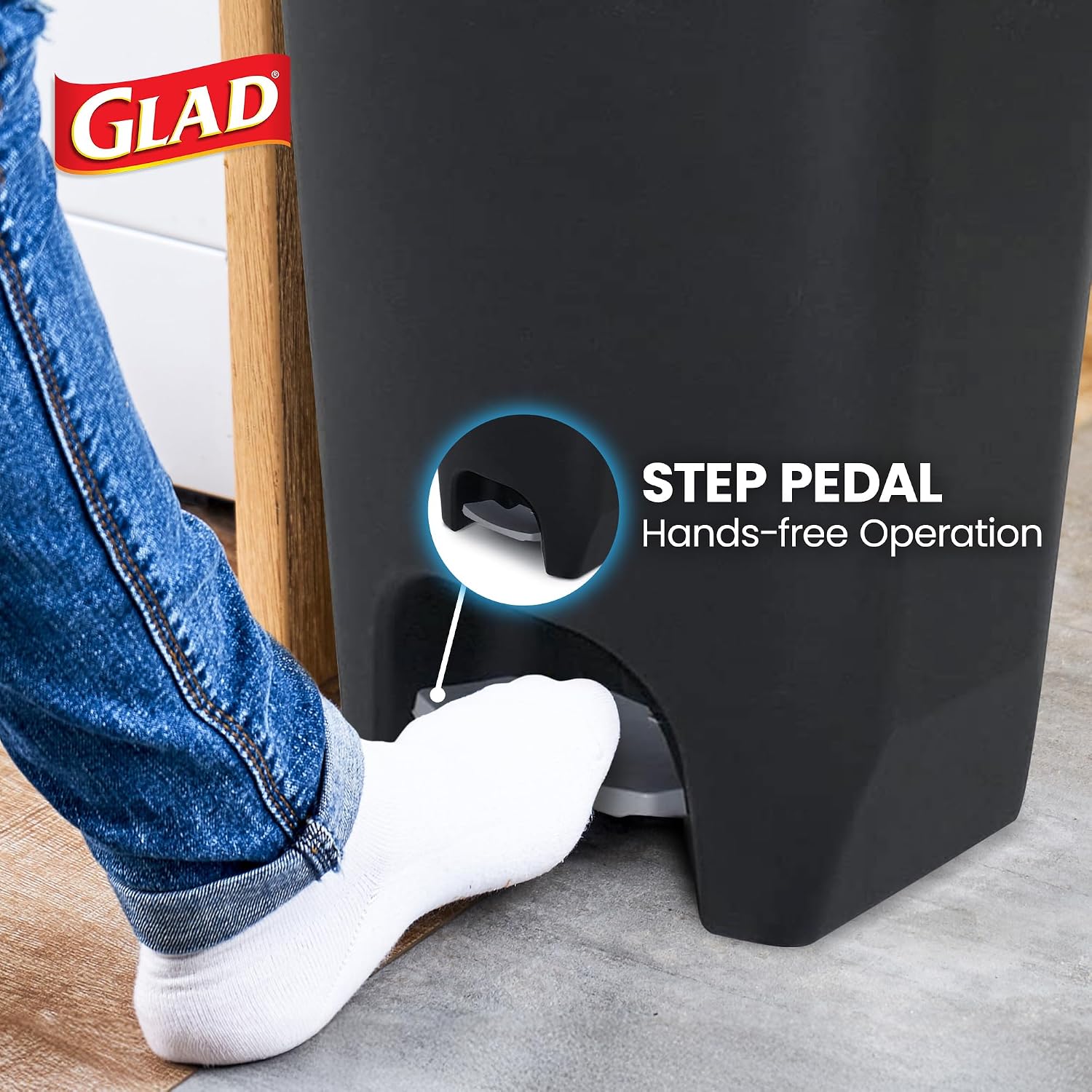 Detalle 2 de Glad 13-Gallon Plastic Step Trash Cans, 2-Pack with Clorox Odor Protection