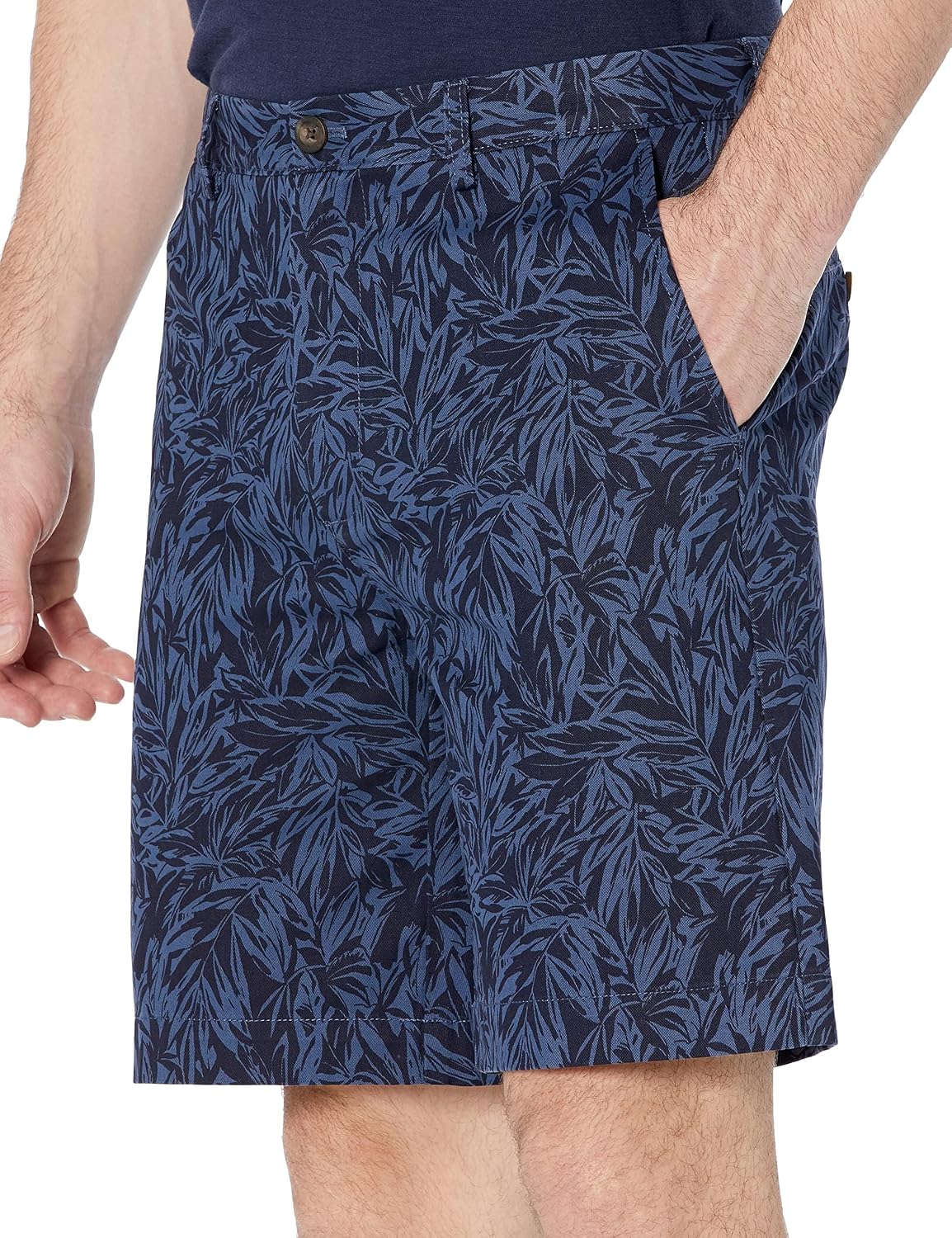Detalle de Amazon Essentials Men's Classic Fit 9" (23cm) Pocketed Chino Shorts
