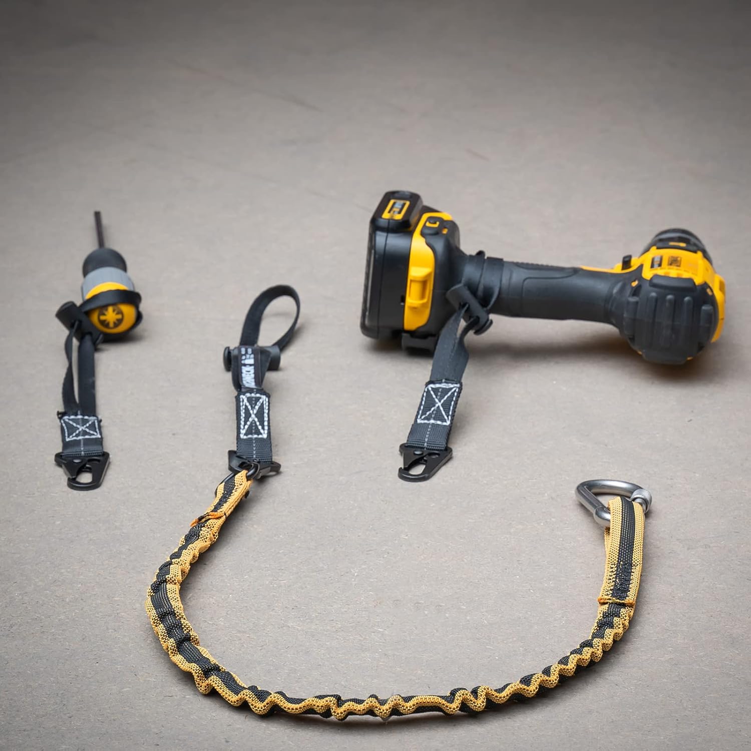 Detalle de Roughneck ROU26027 Tool Lanyard – 3 Interchangeable Ends