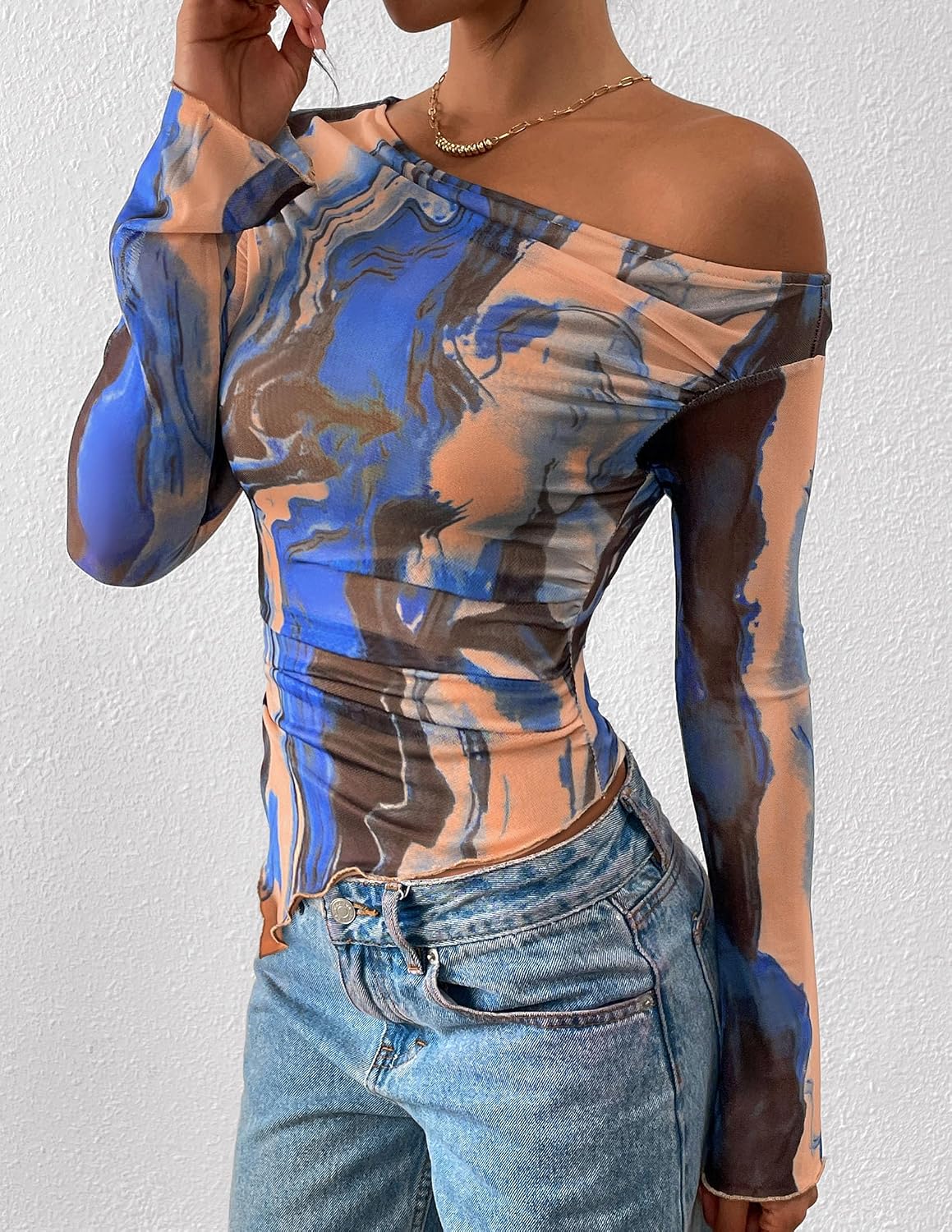 Detalle de PRETTYGARDEN Women's Off-Shoulder Mesh Top, Ruched Tie-Dye Floral, Long Sleeve