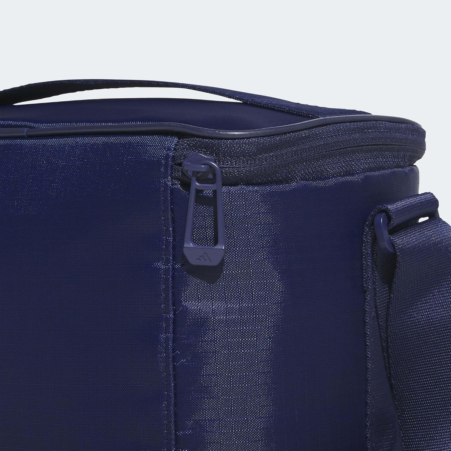 Detalle de adidas エッセンシャルズ クーラーバッグ KNQ00 ダークブルー・フリーサイズ