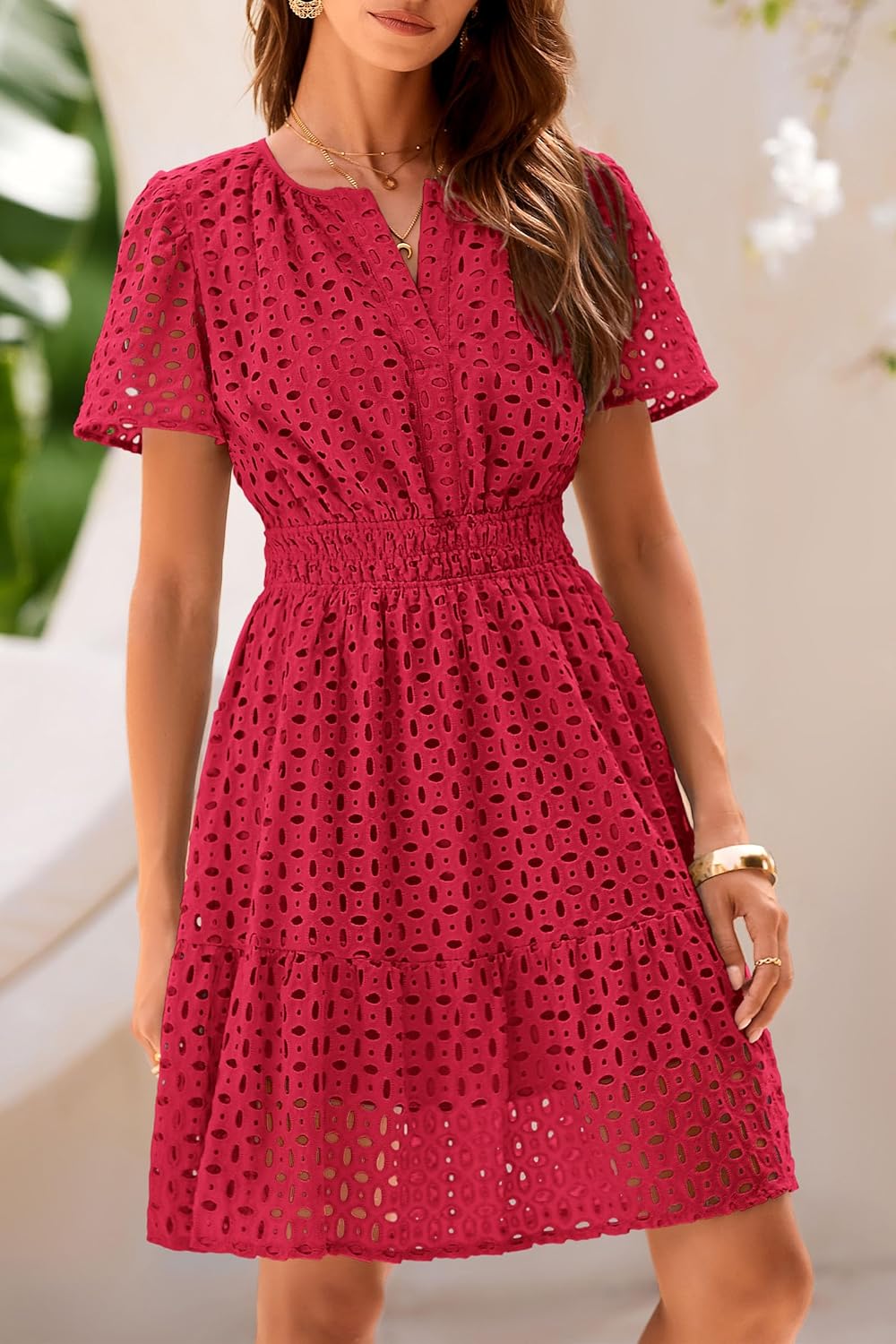 Detalle de PRETTYGARDEN Women’s 2026 Summer Short Dress – V-Neck Short Sleeve A-Line Lace Mini