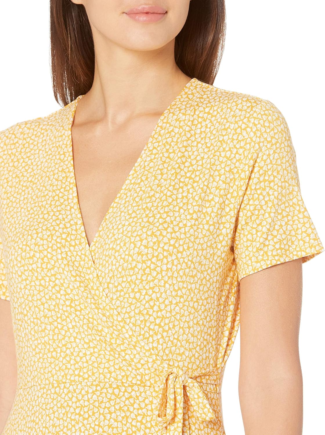Thumbnail 2 de Amazon Essentials Women’s Short-Sleeved Polka Dot Faux-Wrap Dress