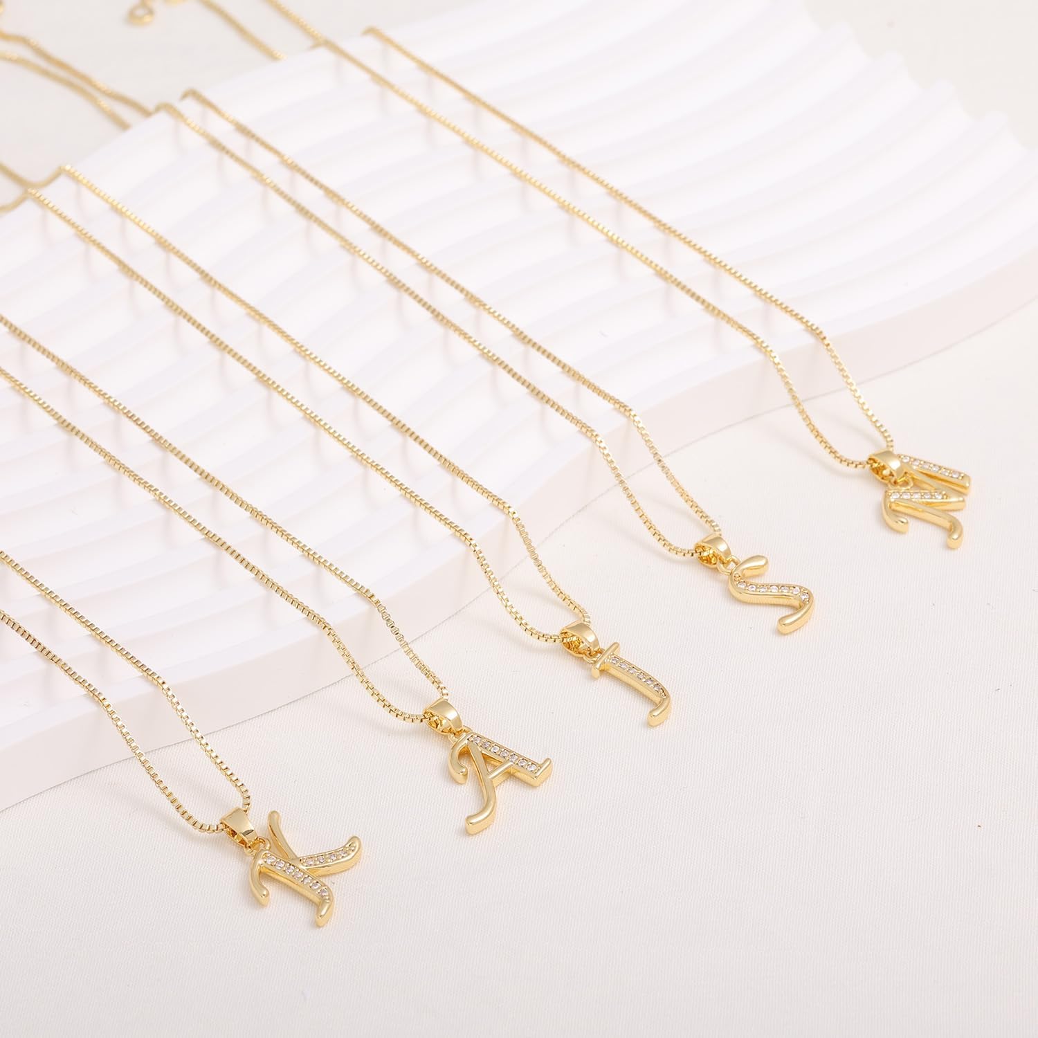 Thumbnail 4 de Fglqfam Initial Necklace, 14K Gold-Plated