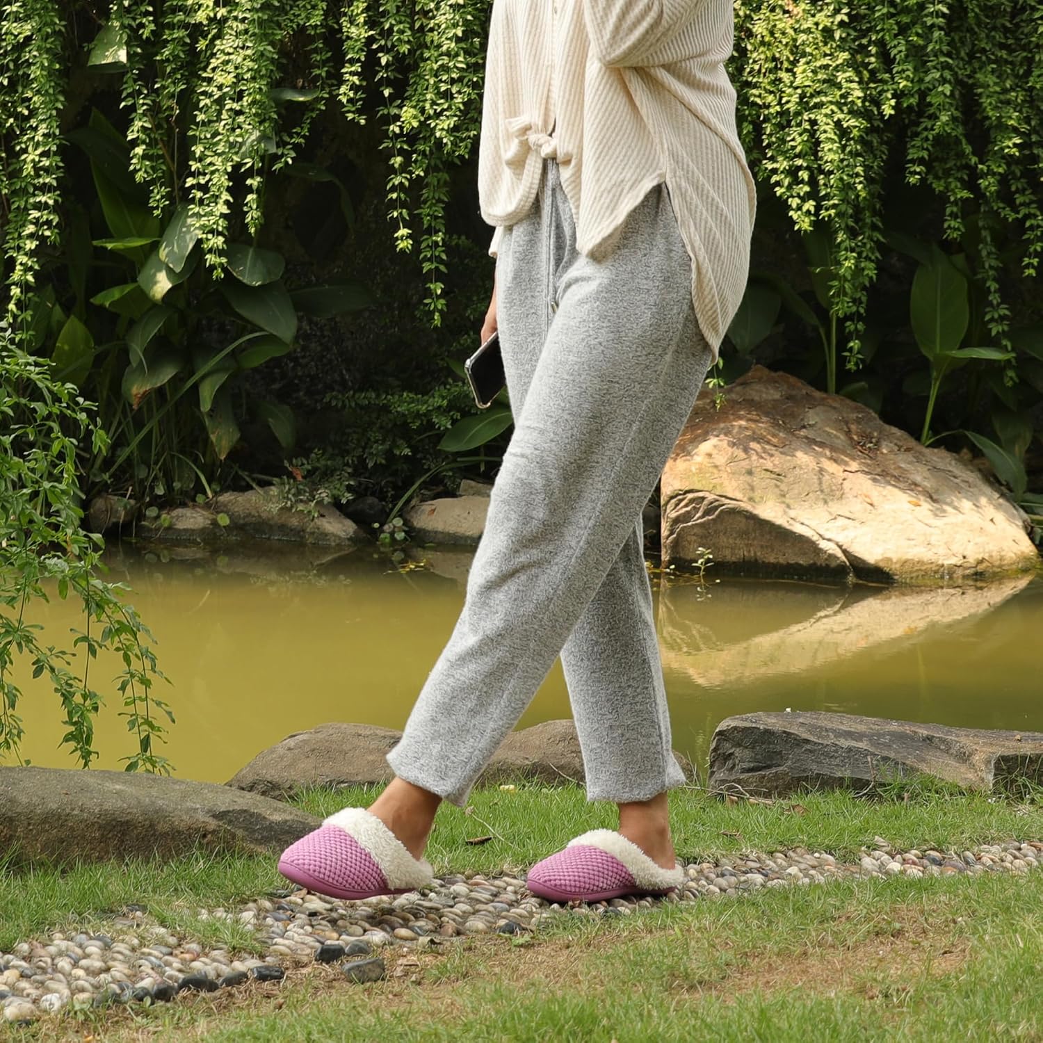Detalle 2 de ULTRAIDEAS Women's Fleece House Slippers
