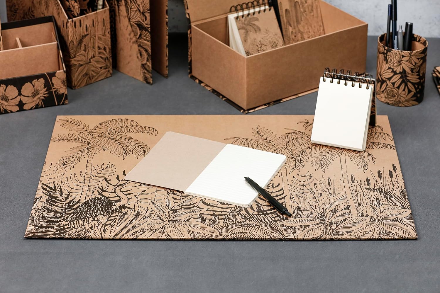 Thumbnail 2 de Clairefontaine 116051C – Sous-main Bureau en Carton 60x40 cm, Motif Nature Kraft
