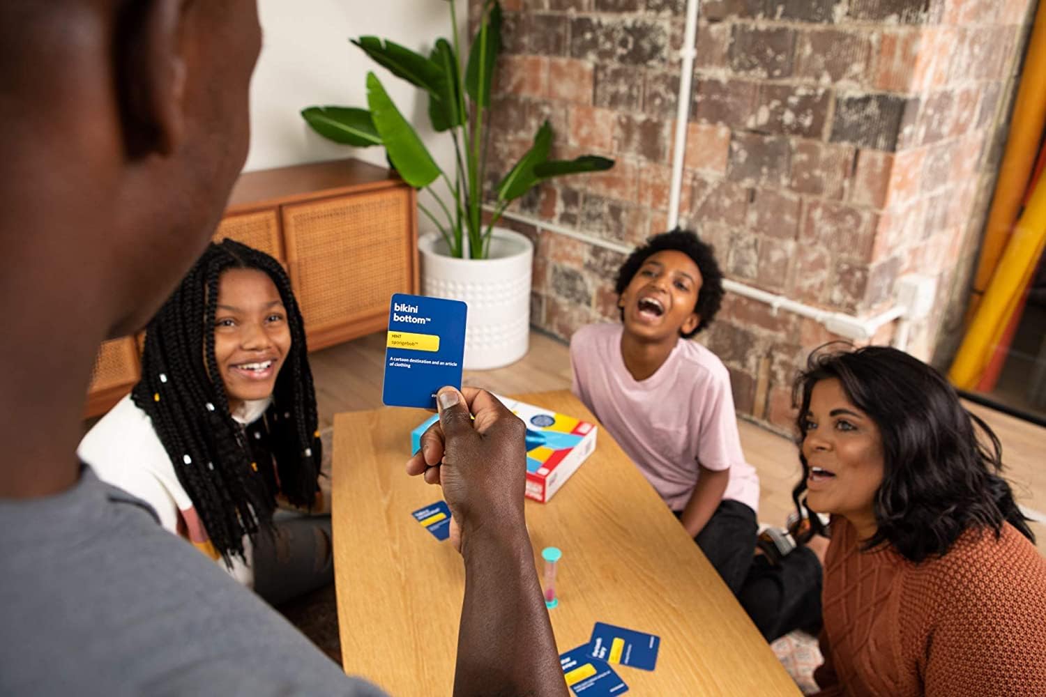 Detalle 2 de Relatable Guess The Gibberish Card Game 400 🎲