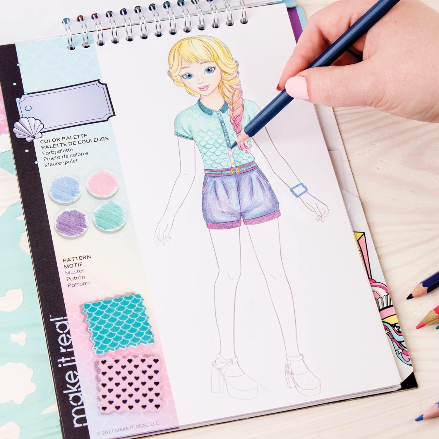 Thumbnail 5 de Make It Real Fashion Design Sketchbook Pastel Pop: quaderno da disegno con stencil e adesivi