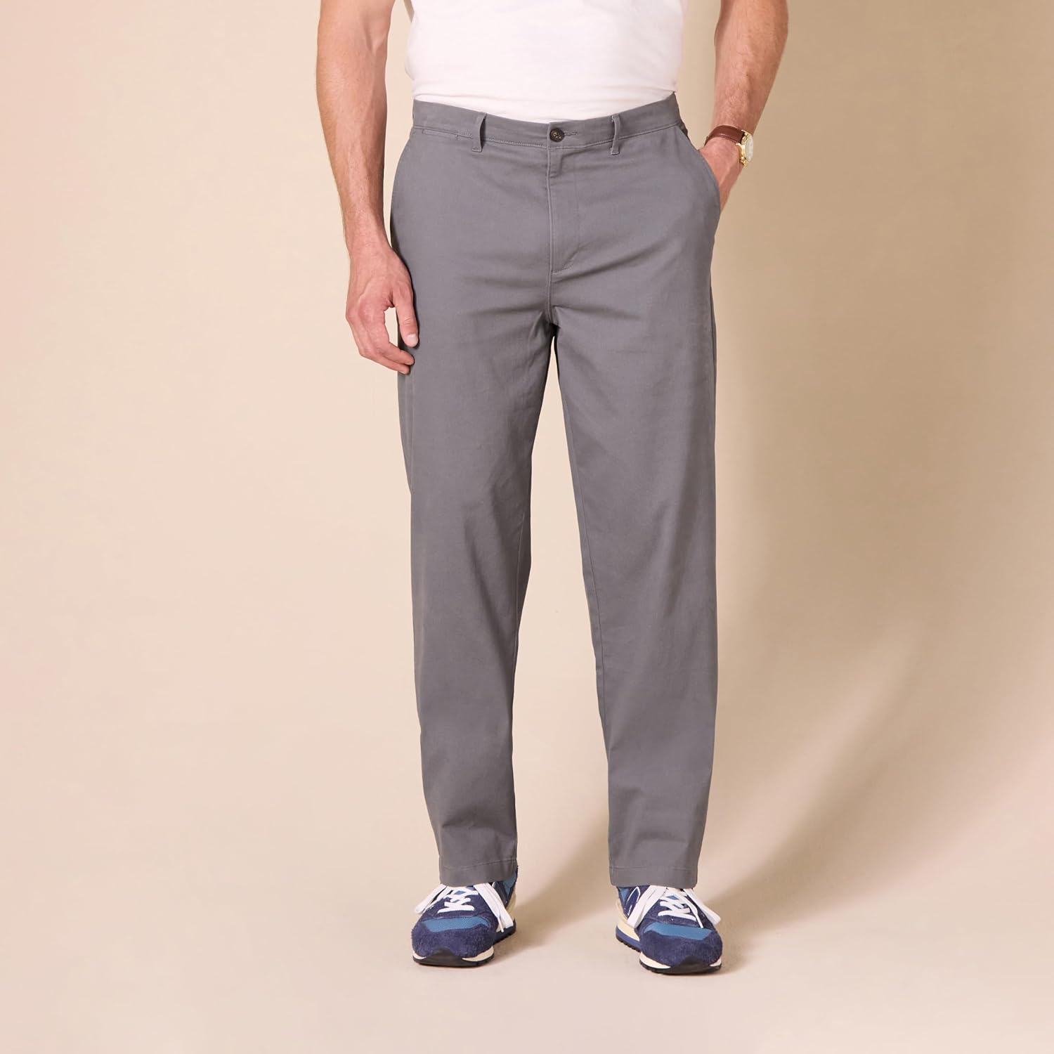 Thumbnail 5 de Amazon Essentials Herren Legere Stretch-Chinohose in klassischer Passform (Khaki)