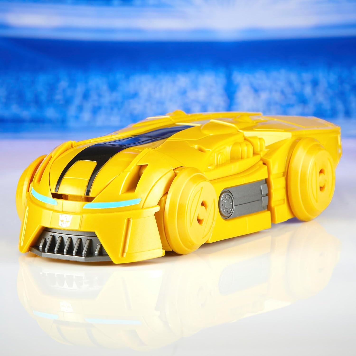 Thumbnail 4 de Transformers One Mega Changer Bumblebee B-127 action figure