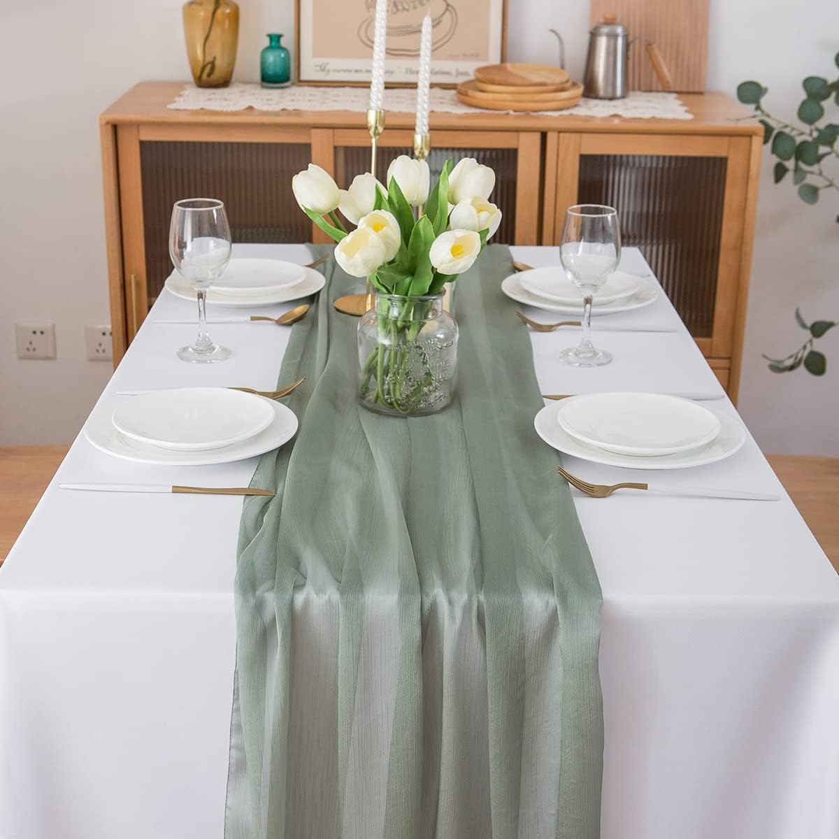Detalle 2 de CHUQING Chiffon-Tischläufer salbeigrün 70 x 300 cm für Hochzeit, Events & Deko