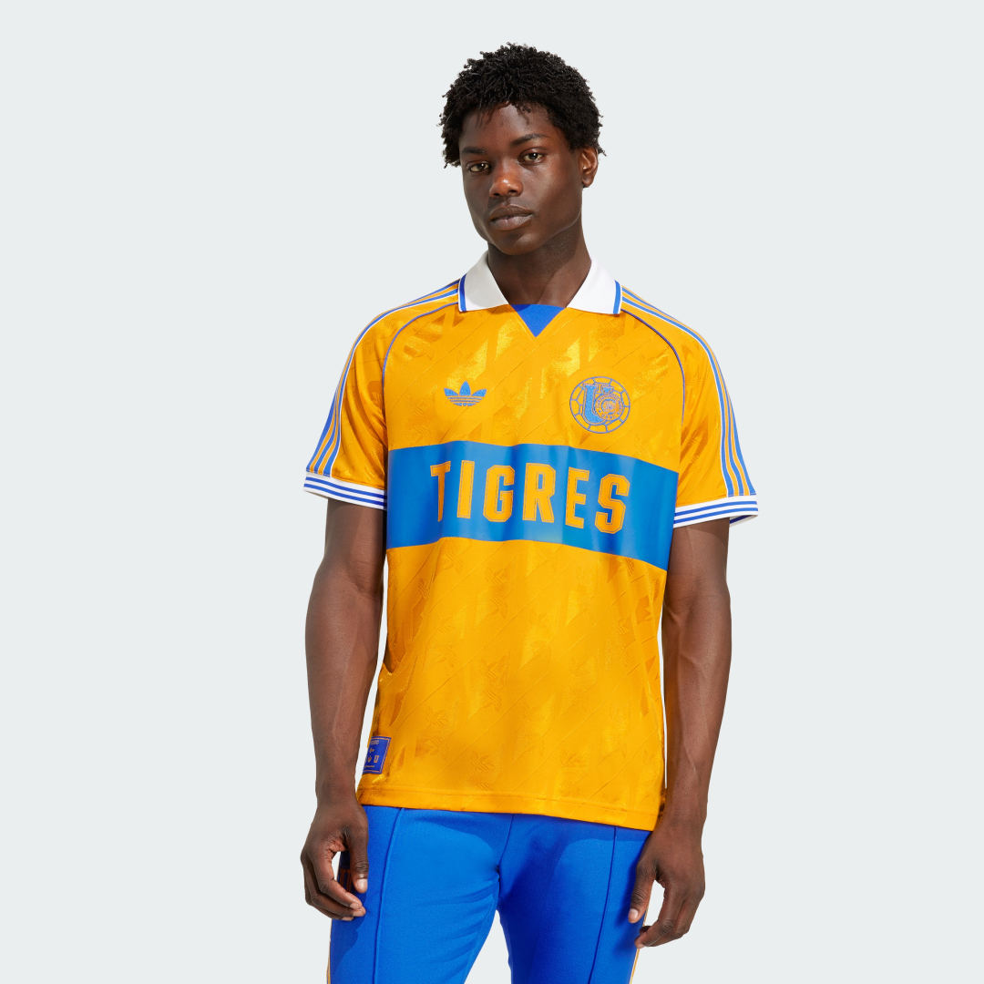 Detalle de Camiseta Tigres UANL Anniversary de Adidas