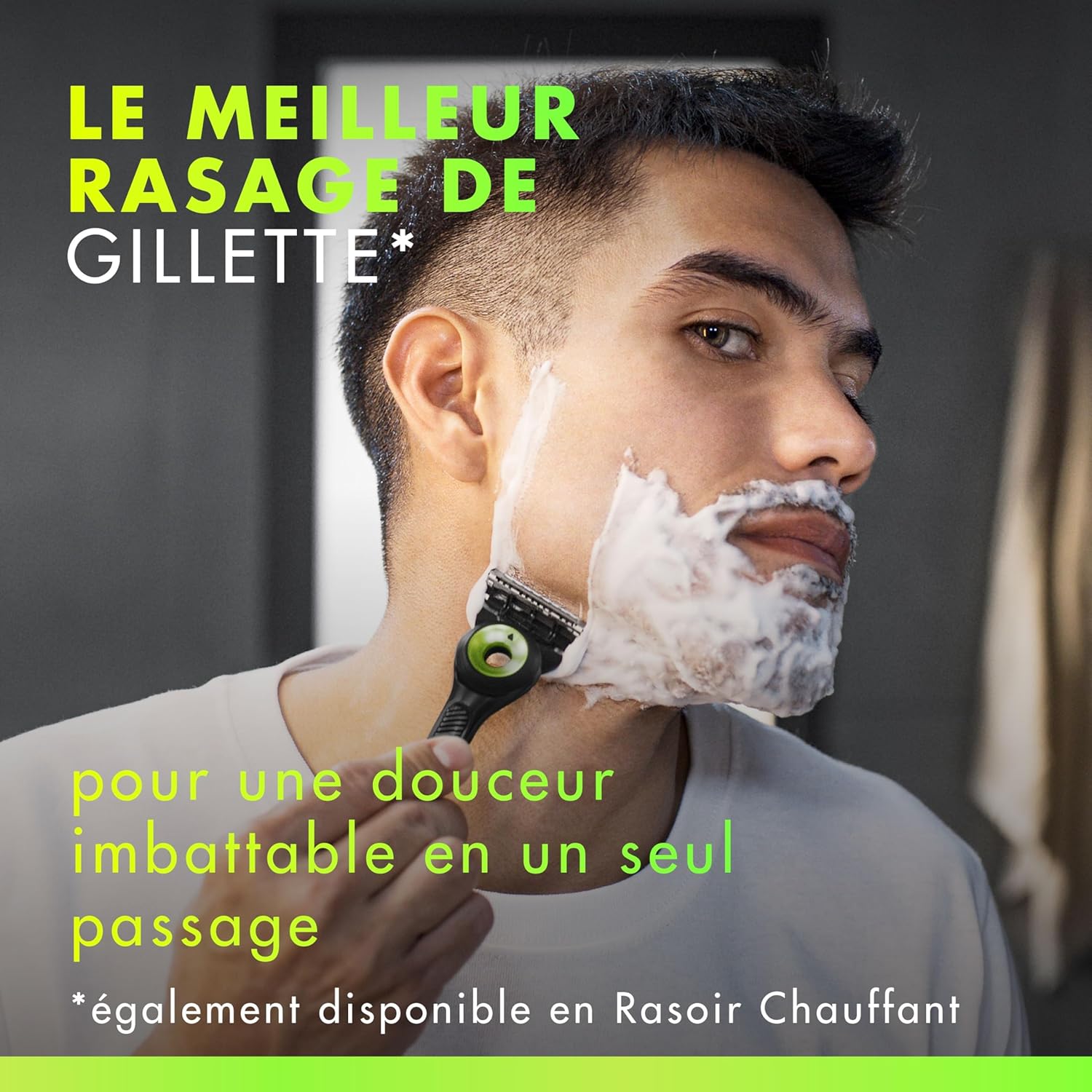 Thumbnail 1 de Gillette Labs Neon Night : rasoir pour homme avec barre exfoliante et 8 recharges