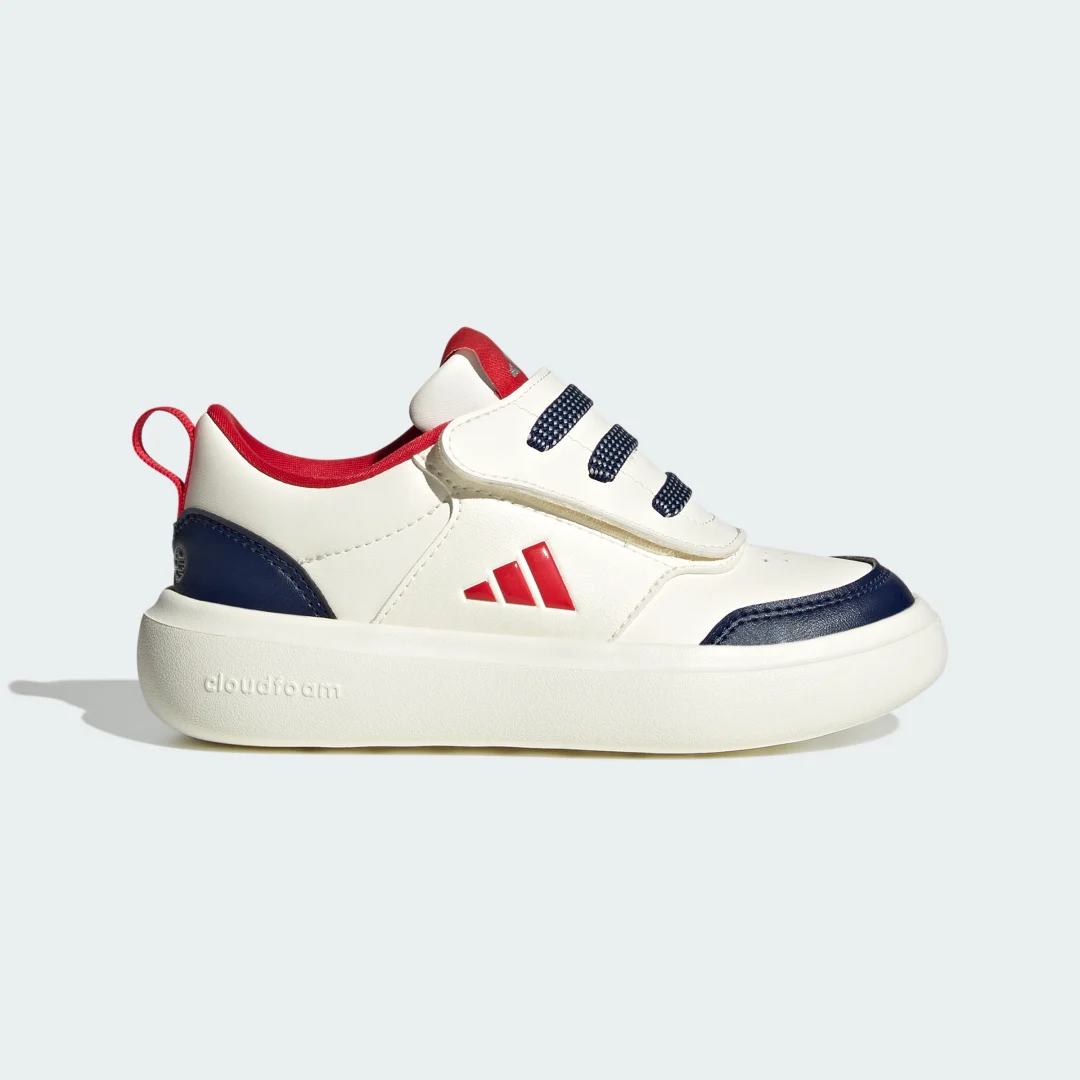 Detalle de Adidas Park St CNY Shoes: comodidad urbana en blanco limpio